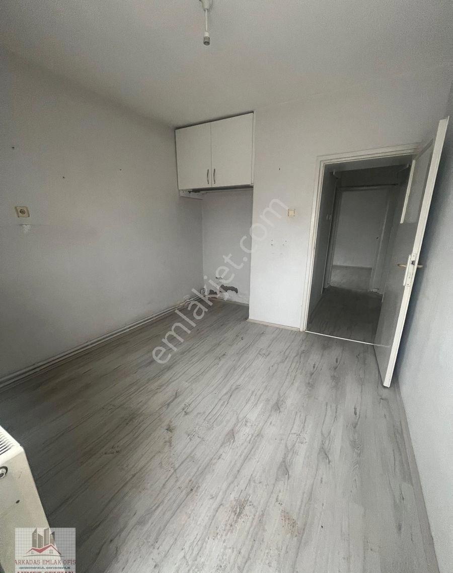 Arkadaş Emlaktan Cumartesi Pazarı Çevresinde 2+1 Kiralık Daire - Görsel 8
