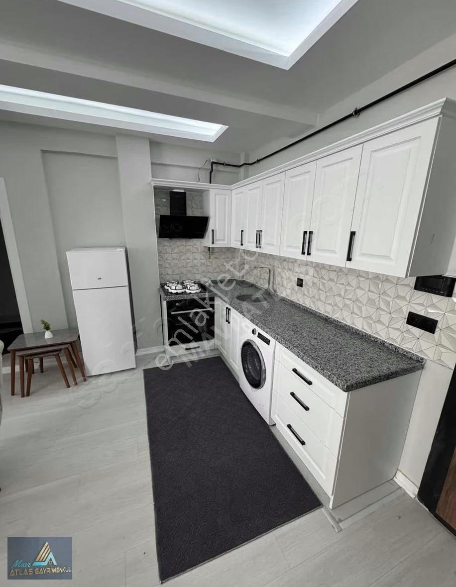 Körfez Tramvay Durağında Kiralık Lüks 1+1 Daire - Görsel 4
