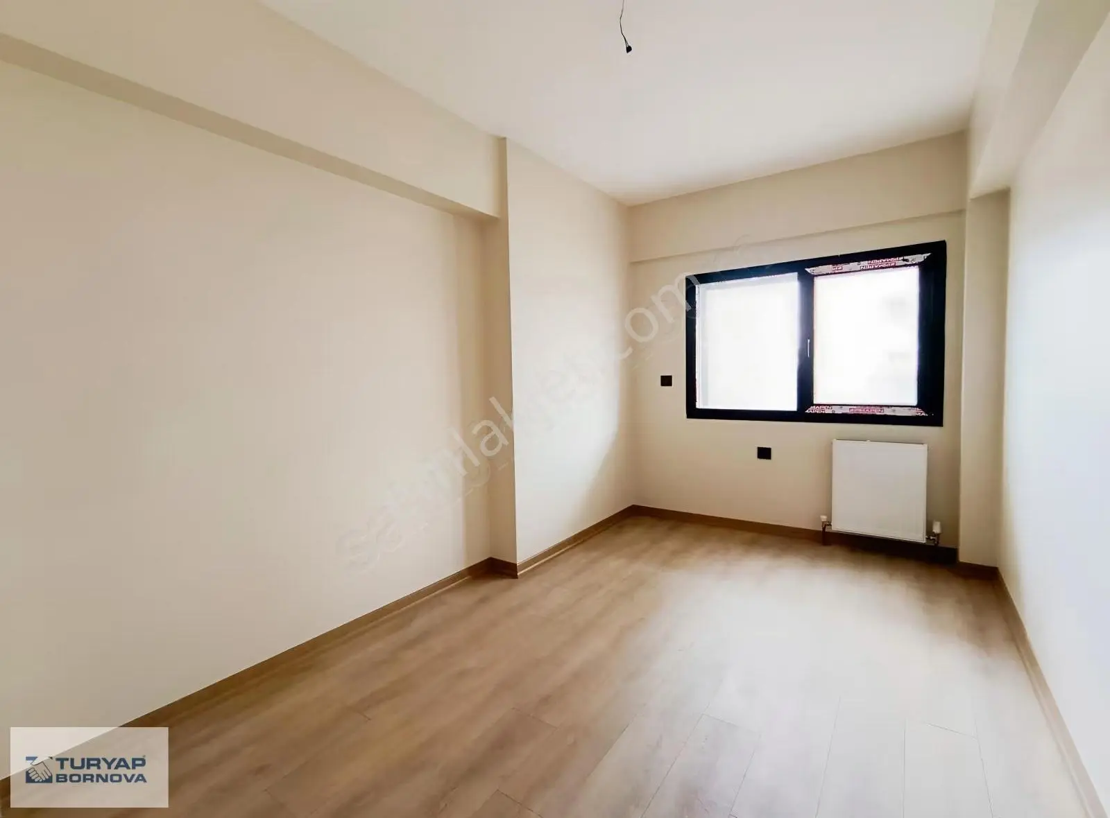 Bayraklı'da Merkezi Lokasyonda Satılık 3+1 Sıfır Daire - Görsel 3