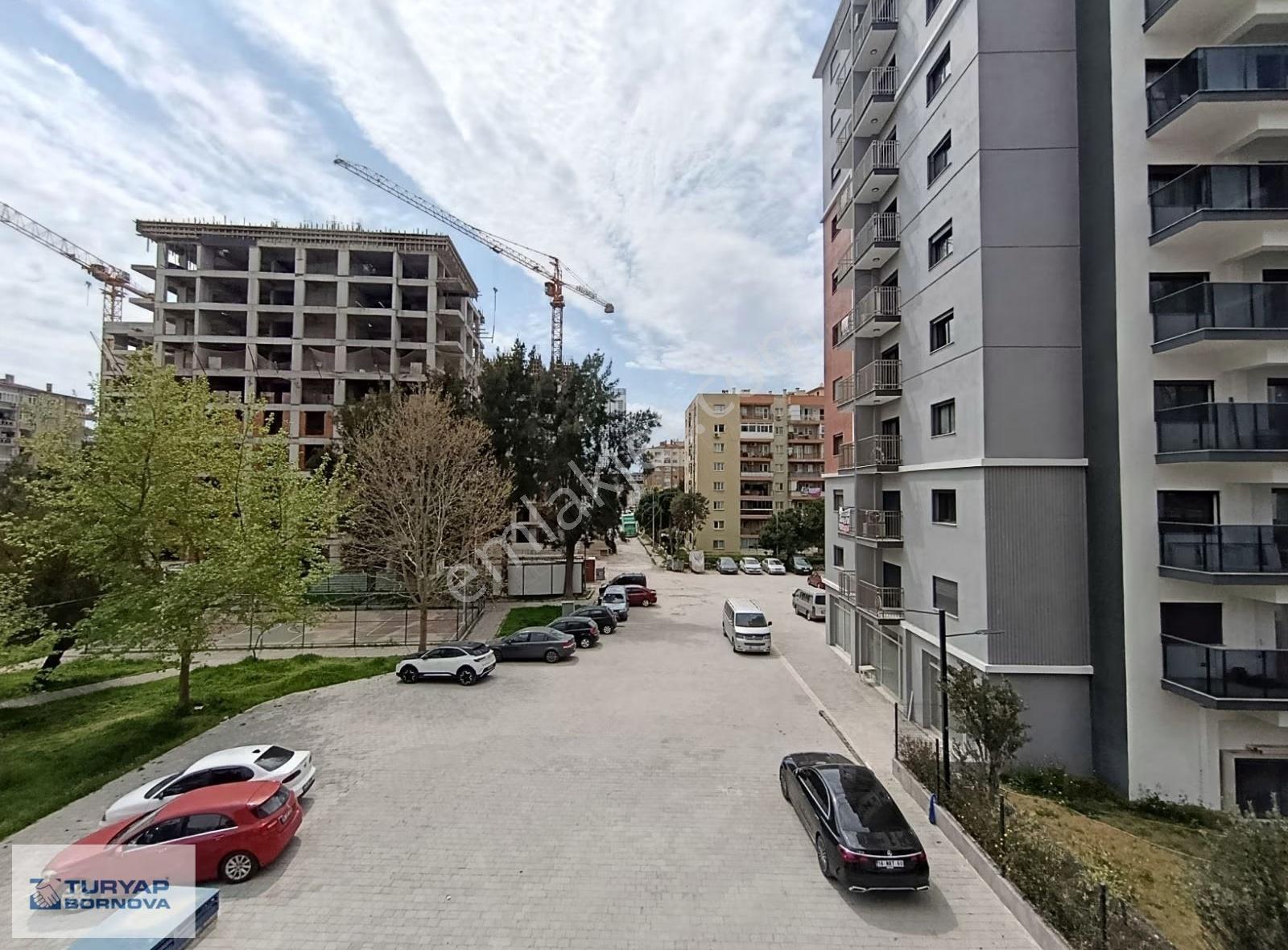 Bayraklı'da Merkezi Lokasyonda Satılık 3+1 Sıfır Daire - Görsel 6