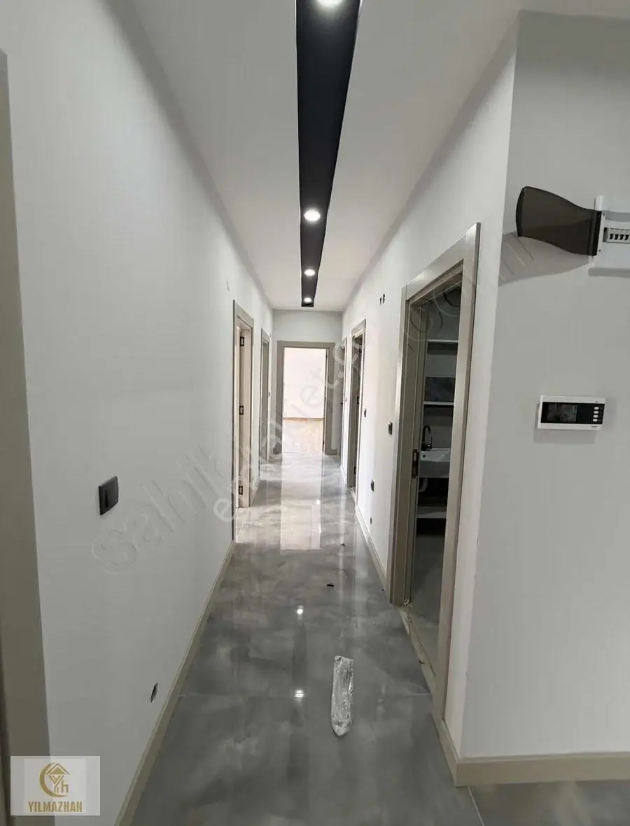 Tranvay Cadde Üstü Ebeveyn Banyolu 3+1 Satılık Daire - Görsel 2