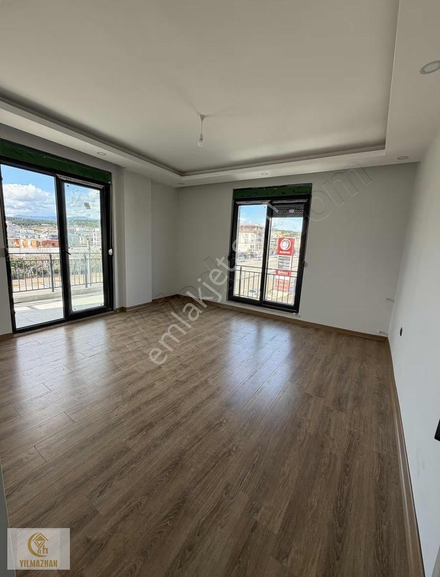 Tranvay Cadde Üstü Ebeveyn Banyolu 3+1 Satılık Daire - Görsel 14