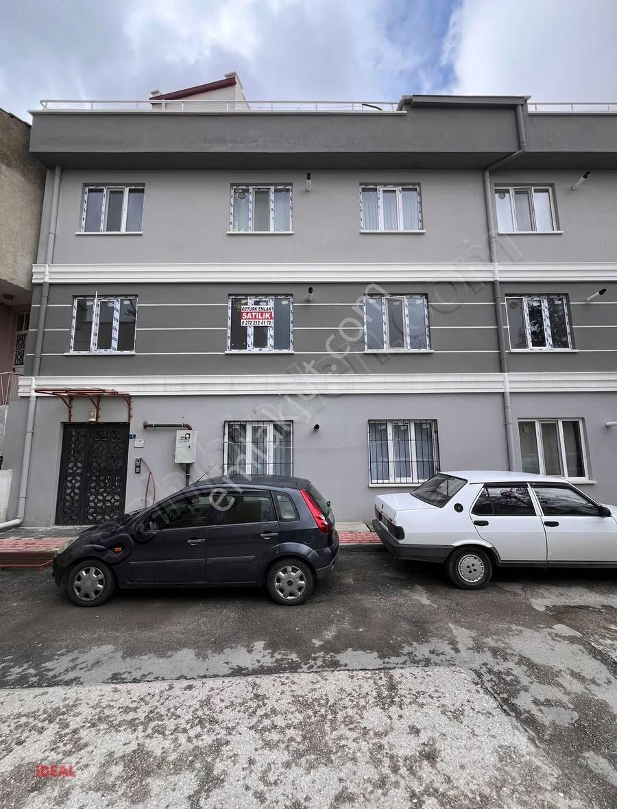 Afyon Merkez'de Lüks , Geniş , Satılık 2+1 Satılık Daire - Görsel 2