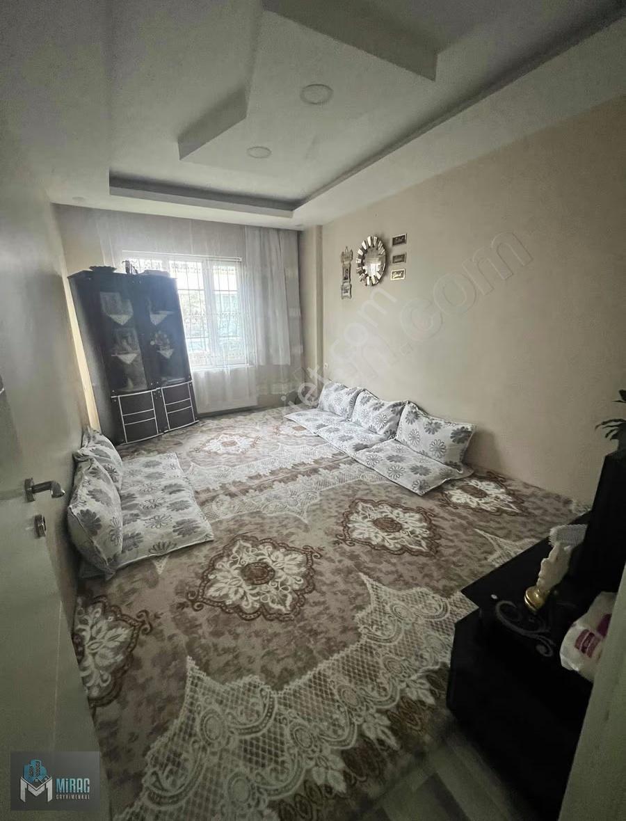 Pazaryeri Mahallesinde Satılık 3+1 Yüksek Giriş Daire - Görsel 3
