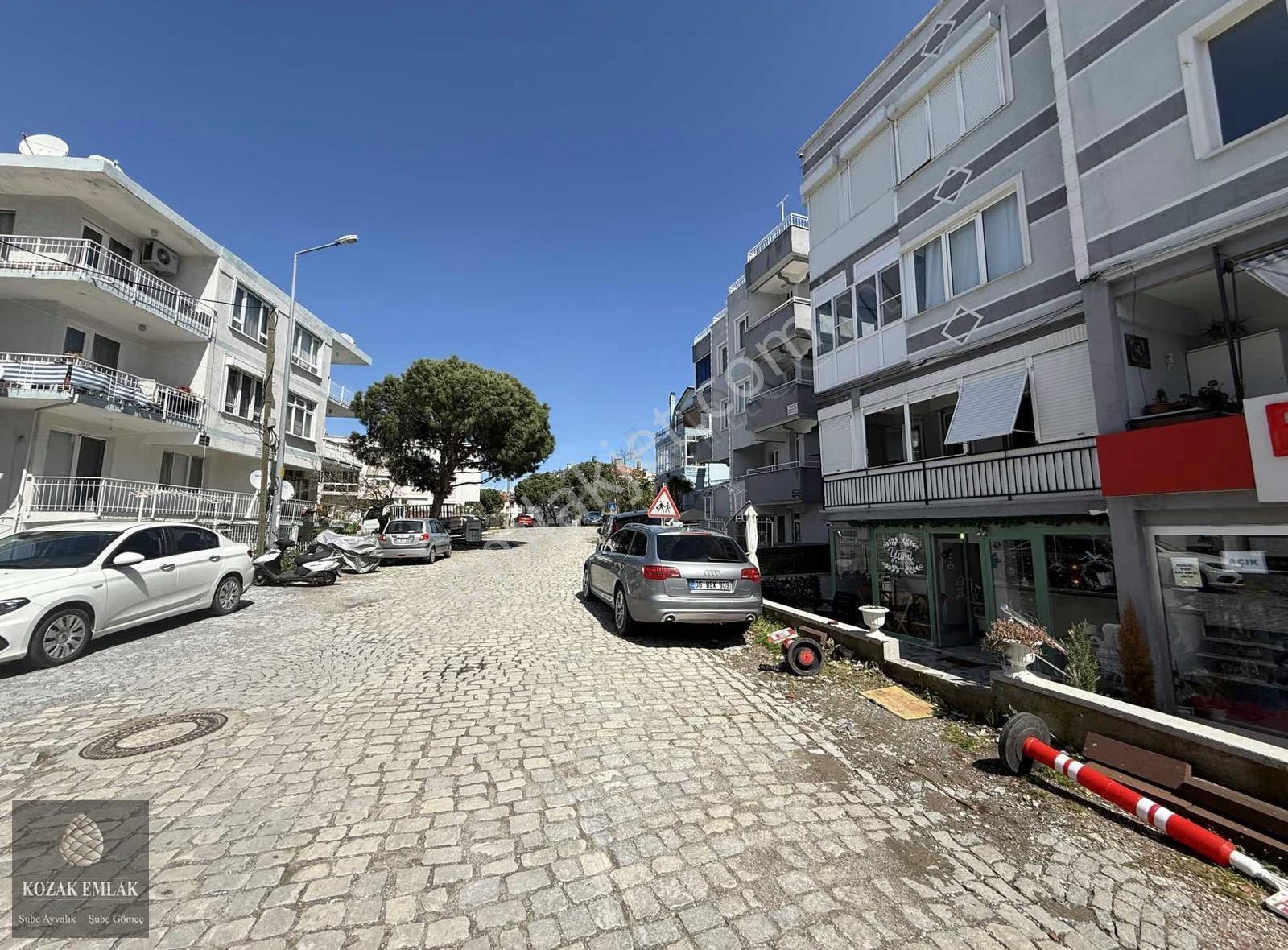 Ayvalık Aliçetinkayada Satılık 3 Artı 1 Kaloriferli Daire - Görsel 13