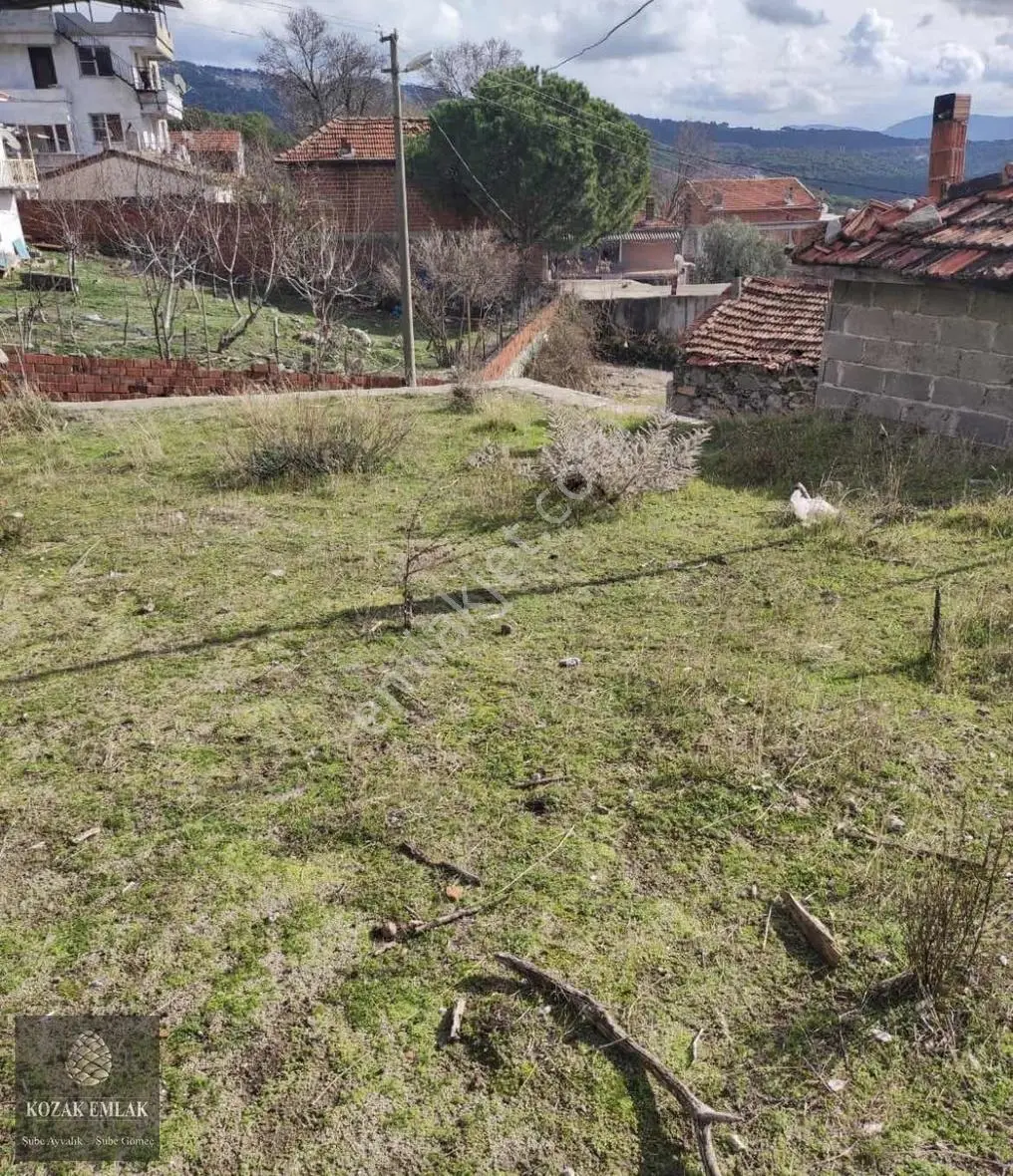 Ayvalık Bağyüzü Köyünde Satılık Bahçeli Müstakil Köy Evi - Görsel 2