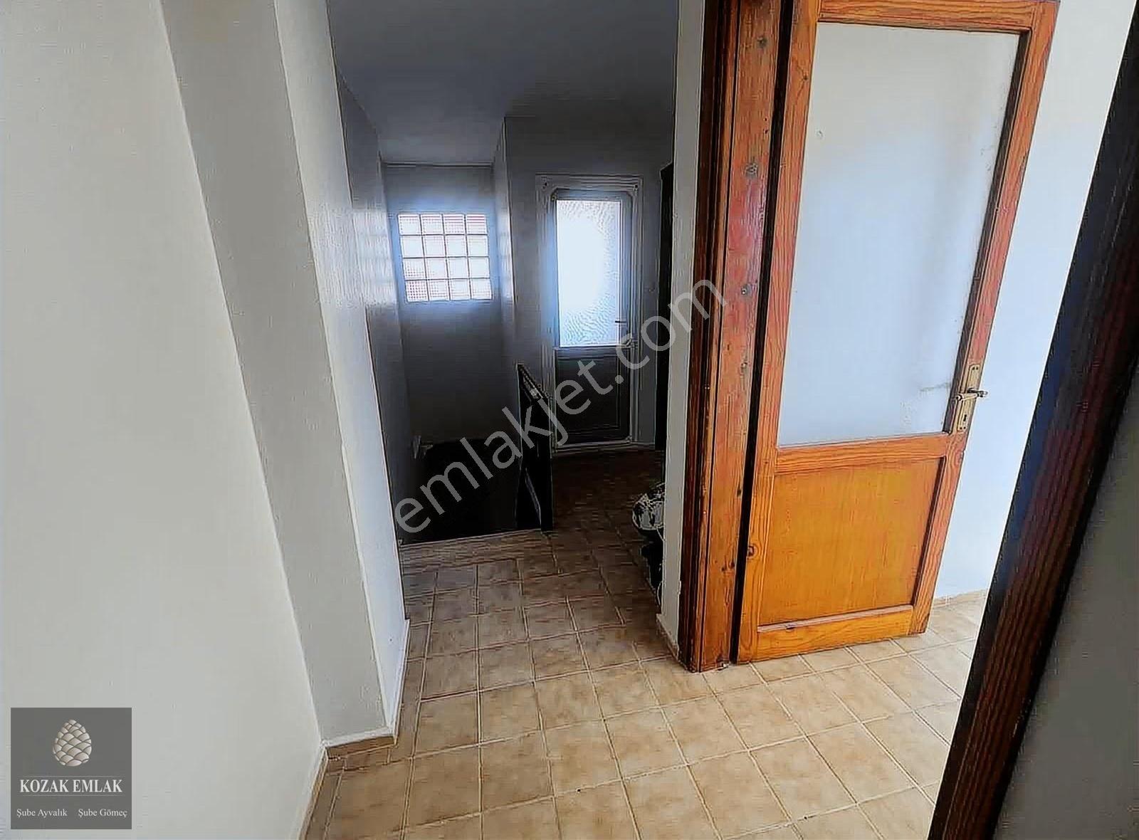 Ayvalık Merkezde Kiralık 6oda 1 Salon Komple Bina - Görsel 8