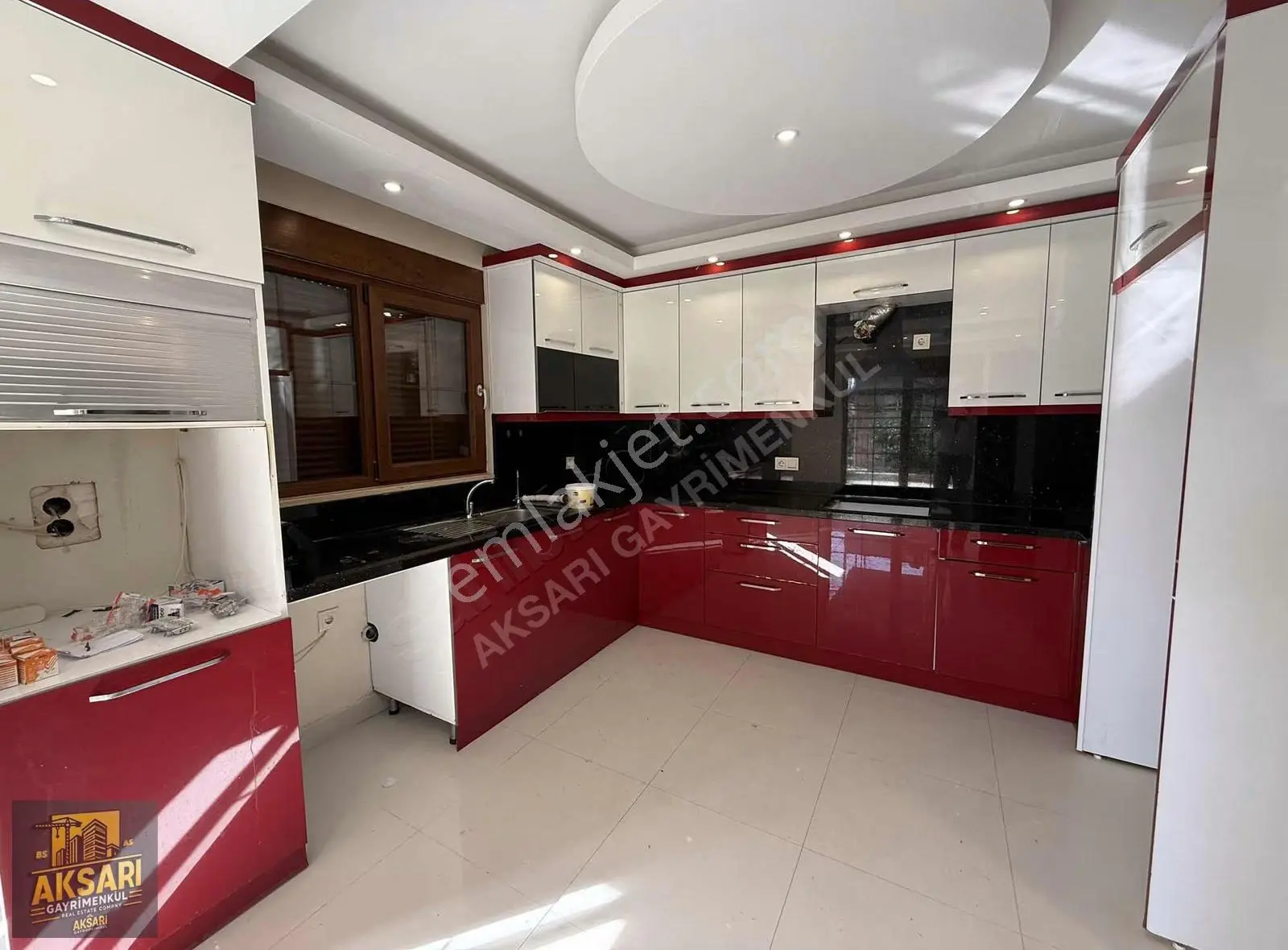 Döşemealtı Düzlerçamın'da Çok Geniş 6+2 Kiralık Villa - Görsel 7