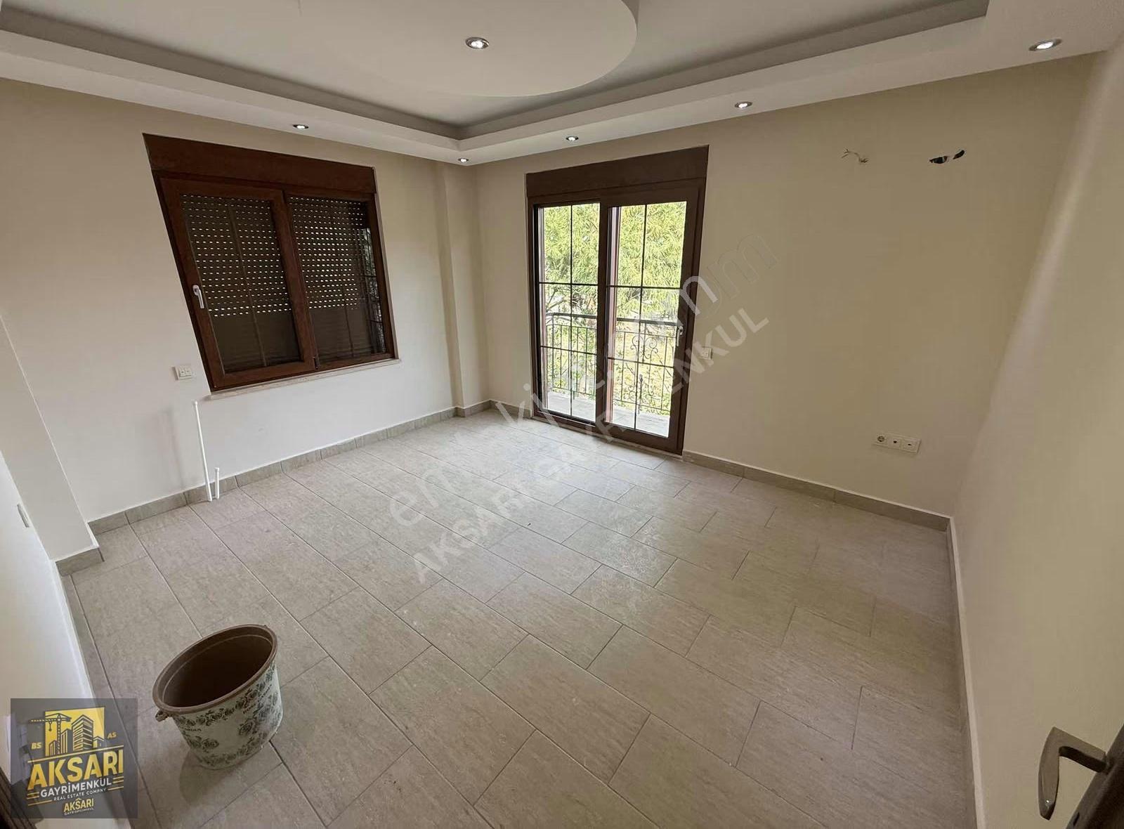 Döşemealtı Düzlerçamın'da Çok Geniş 6+2 Kiralık Villa - Görsel 13