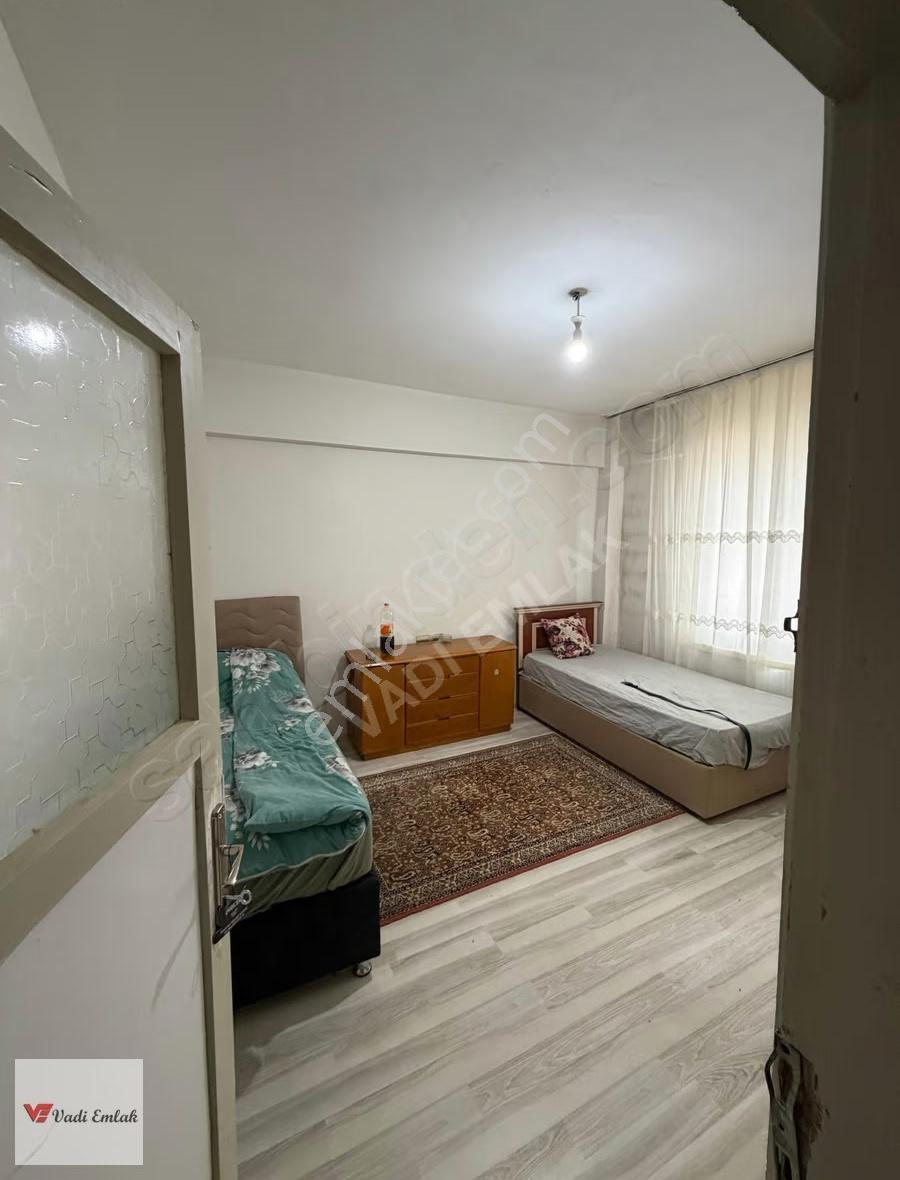 Bahçelievler Mahallesinde Eşyalı 2+1 Kiralık Daire | Vadi Emlak - Görsel 3