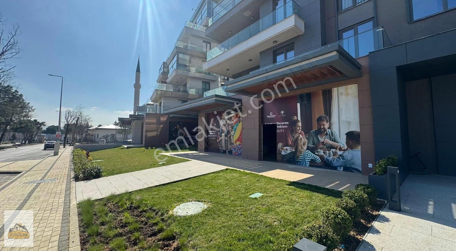 Emlak Konut Çınarköy'de | Cadde Manzaralı | Büyük Tip Dükkan - Görsel 23