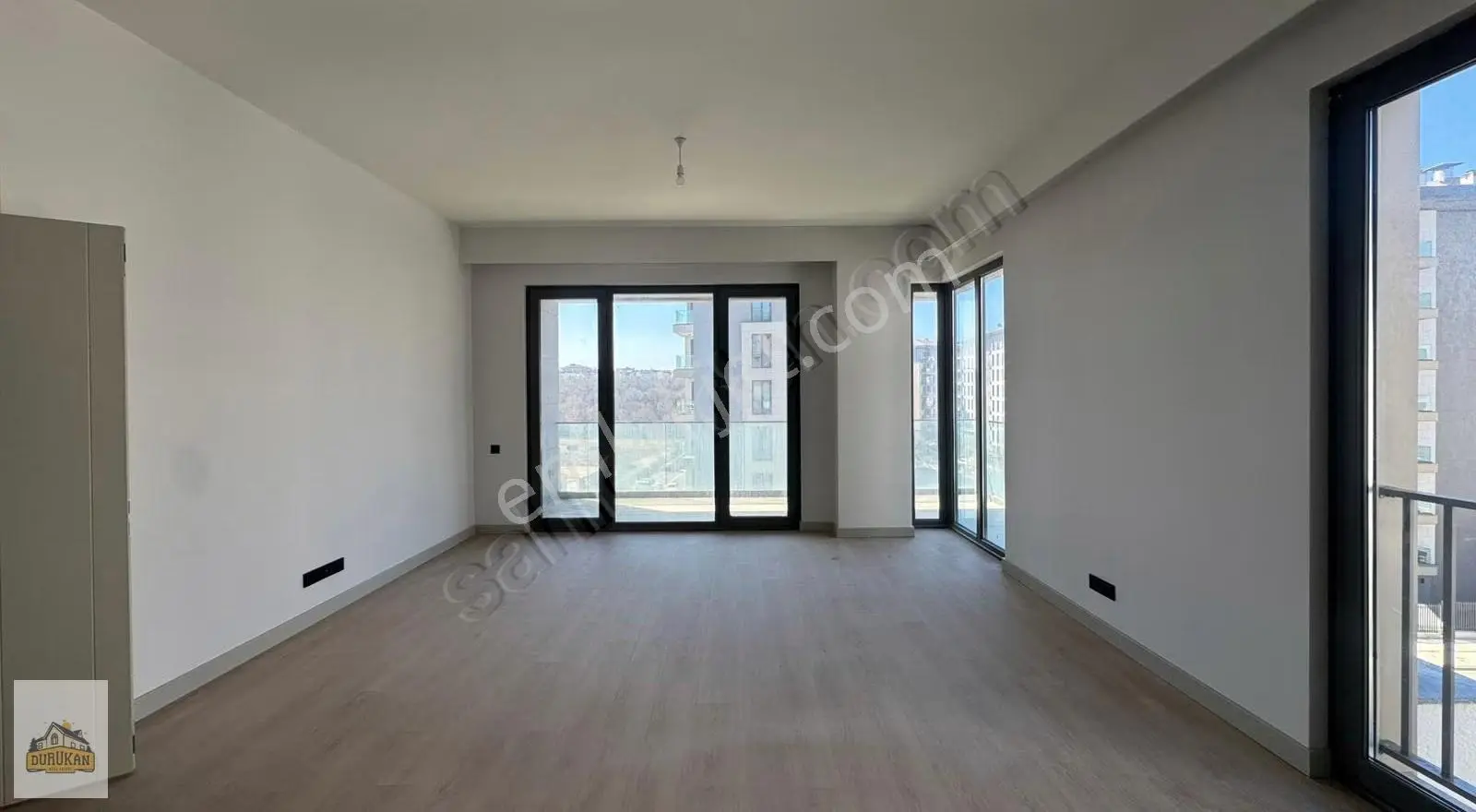 Emlak Konut Çınarköy Evleri'nde 3+1 Kiralık Daire / Büyük Tip