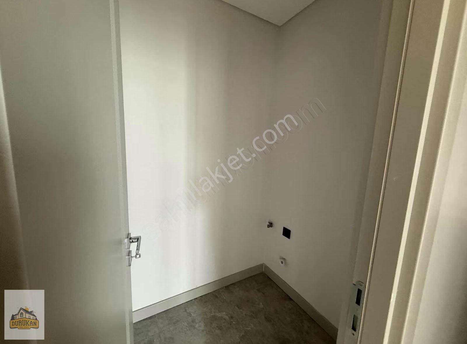 Emlak Konut Çınarköy Evleri Yüksek Kat Büyük Tip 4+1 Kiralık - Görsel 15