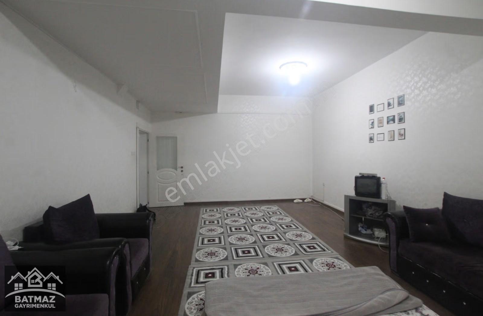 Konak Mah. Satılık 2+1 Bakımlı Daire (130m², Garajlı) - Görsel 2
