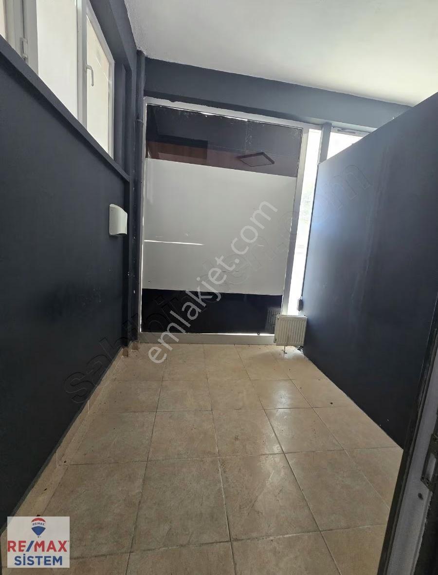 *harbiş Gazi Mahallesi'nde Kiralık 60 M² Dükkan Okul Yanında* - Görsel 4