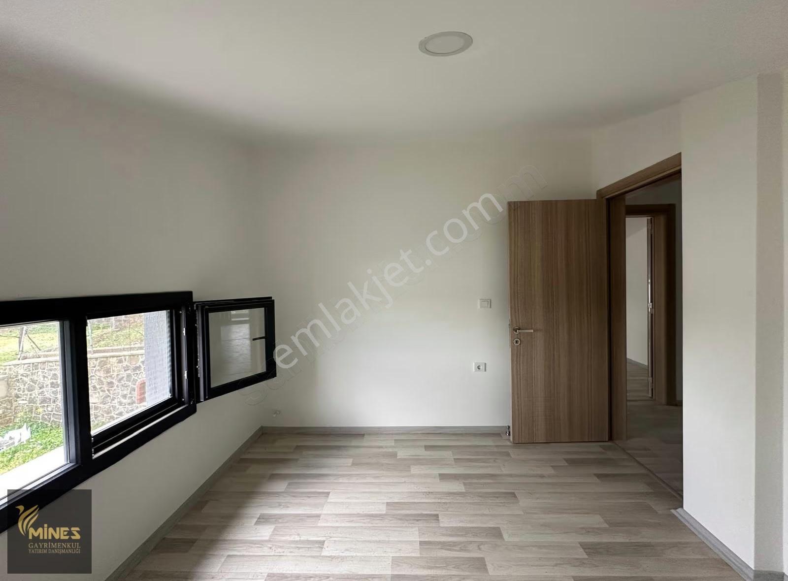 Kemalpaşa Yukarıkızılca'da Doğa Manzaralı 5+1 Satılık Villa - Görsel 13