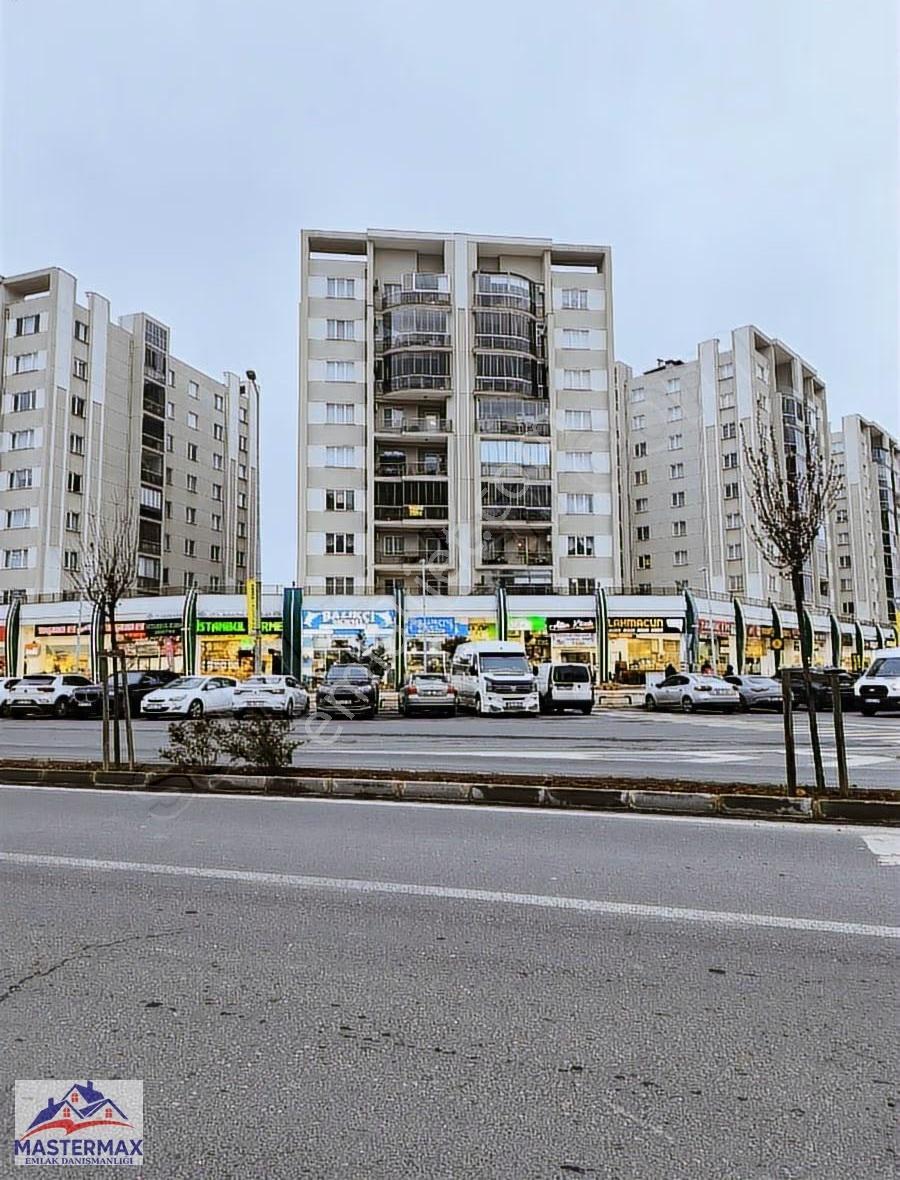 Emlakların Tam Kalbinde 116 M2 Emsalsiz Dükkan - Görsel 2