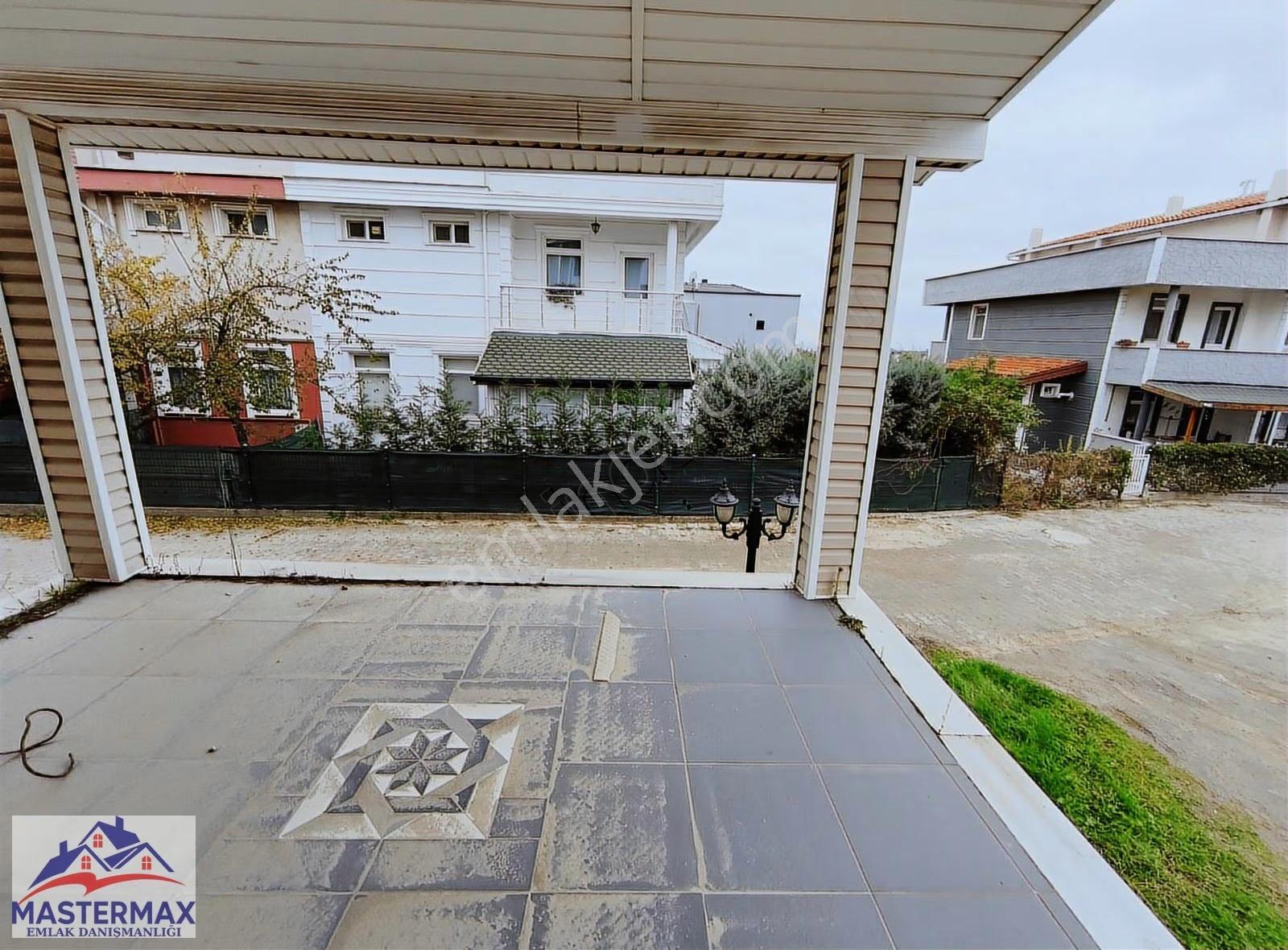 Önerlerde Trakya Koleji Karşısında İçi Natamam 6+1 Villa - Görsel 16