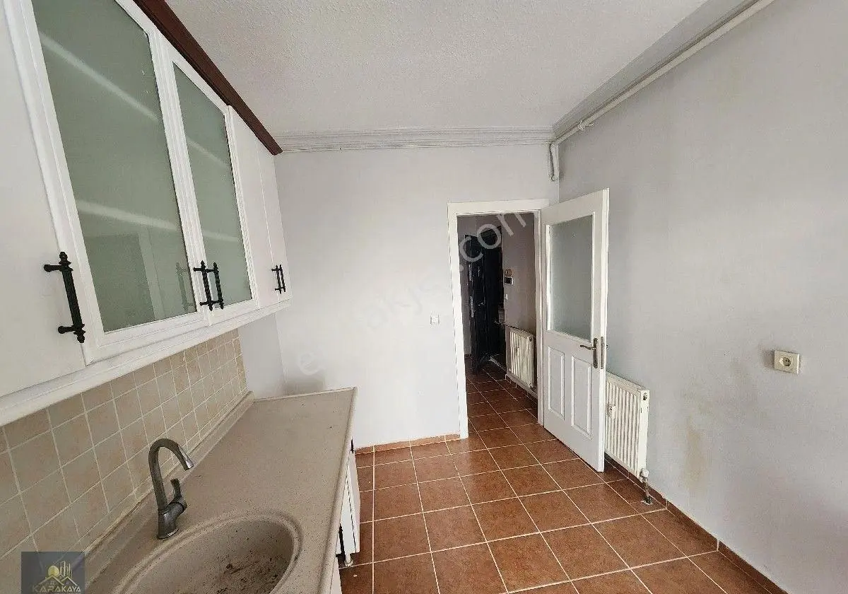 Karakaya Emlak'tan Mehmet Akif'te Kiralık Ara Kat Daire - Görsel 3