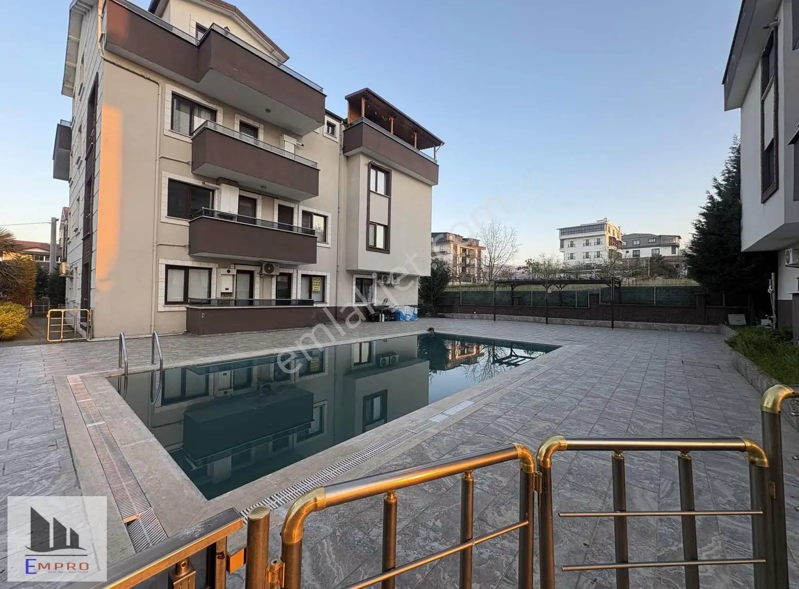 Başiskele Merkezi Konumda Kiralık Full Eşyalı Daire - Görsel 5