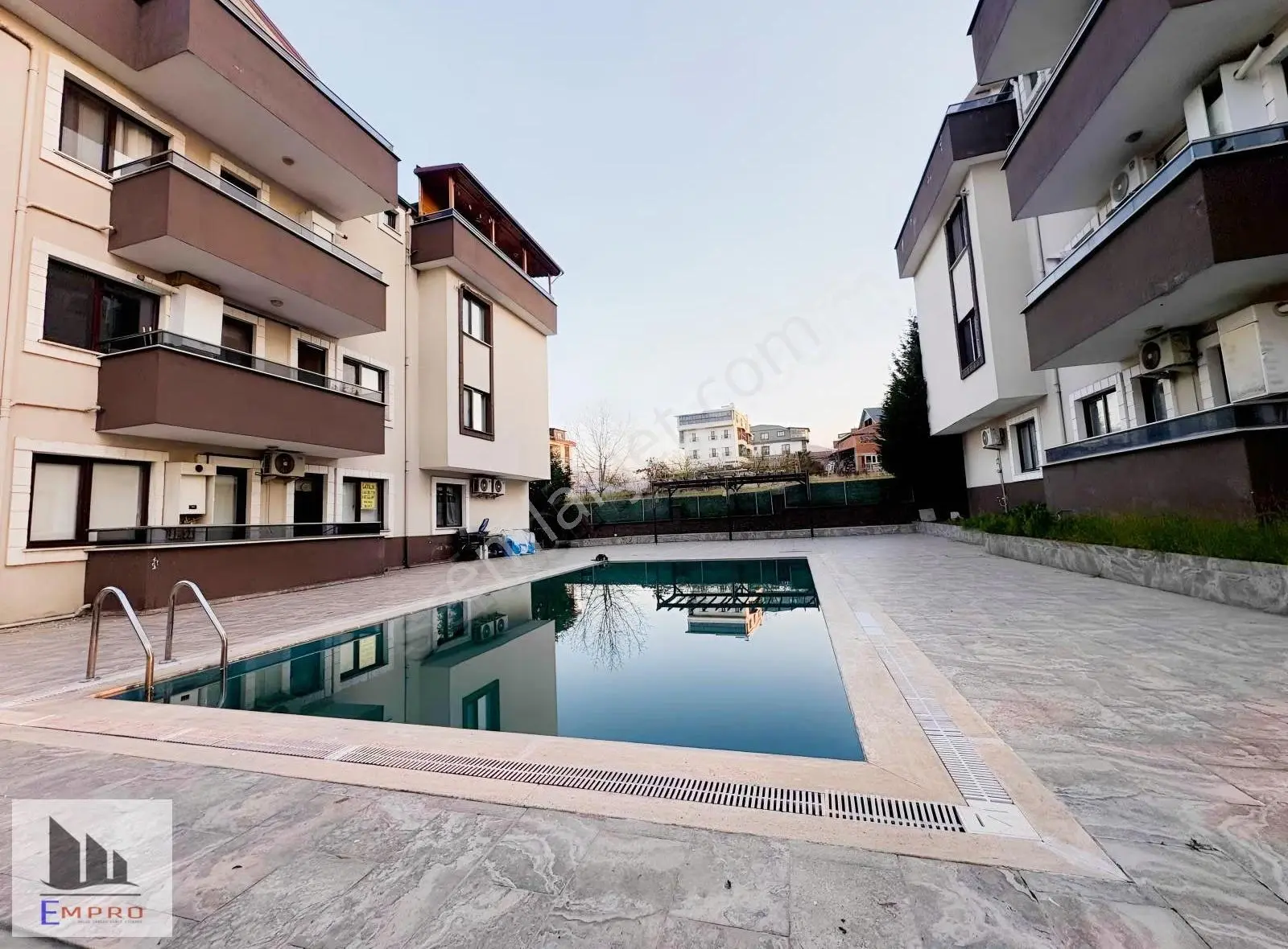 Başiskele Merkezi Konumda Kiralık Full Eşyalı Daire - Görsel 2