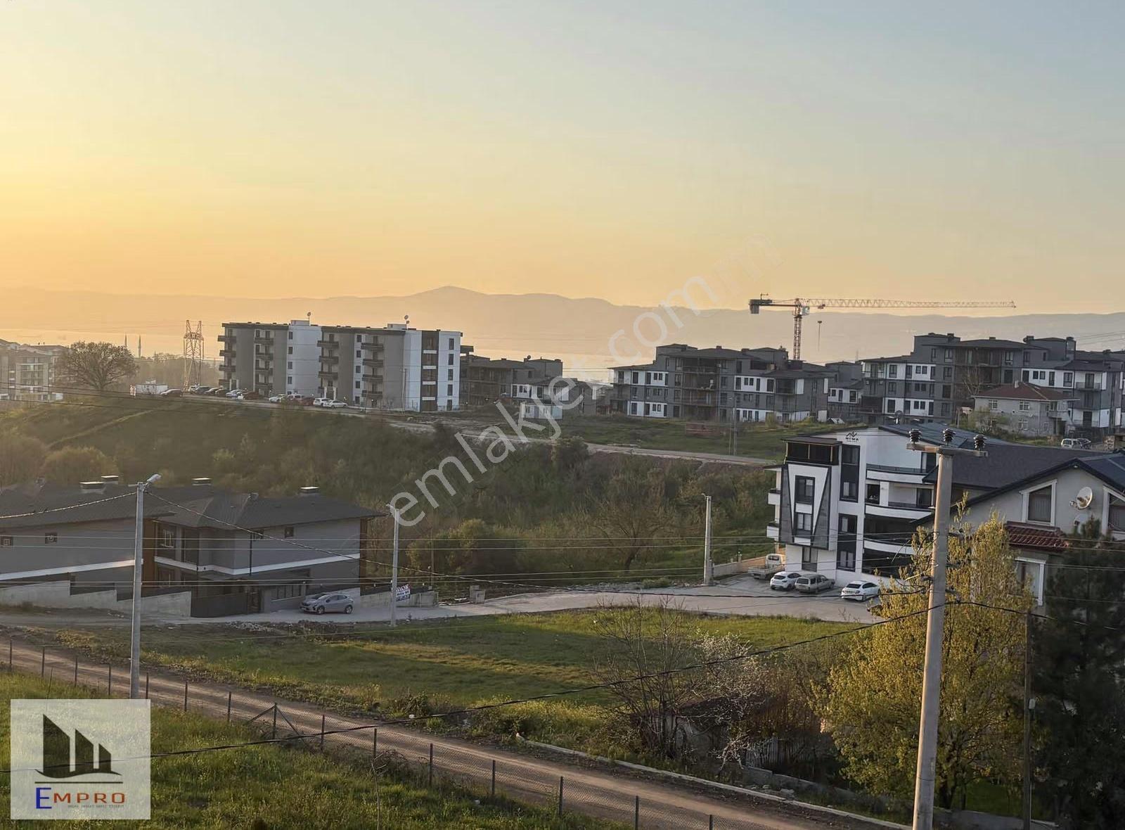 Başiskele Merkezi Konumda Kiralık Full Eşyalı Daire - Görsel 3