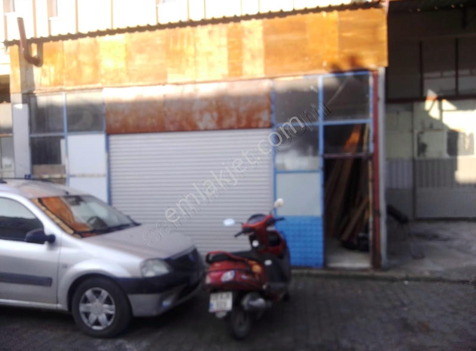 Kuşadası Adasan Sanayii Sitesinde Satılık Dükkan