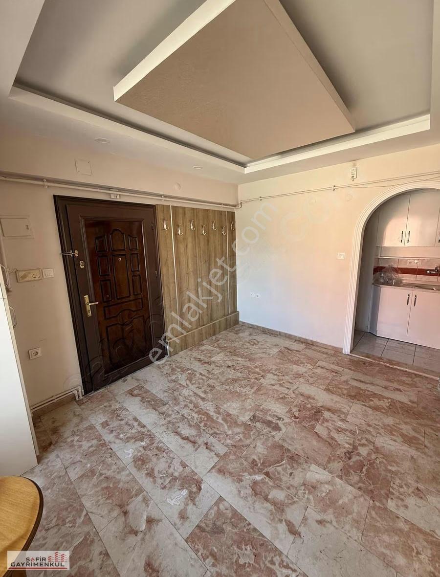 Eski Hastane Caddesi Yeni Isbü Üniversitesi Yolunda Kiralık Ofis - Görsel 6