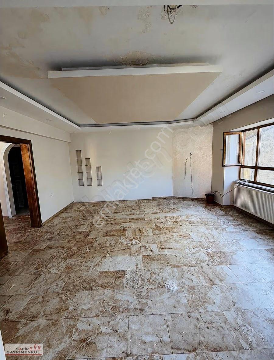 Eski Hastane Caddesi Yeni Isbü Üniversitesi Yolunda Kiralık Ofis - Görsel 3