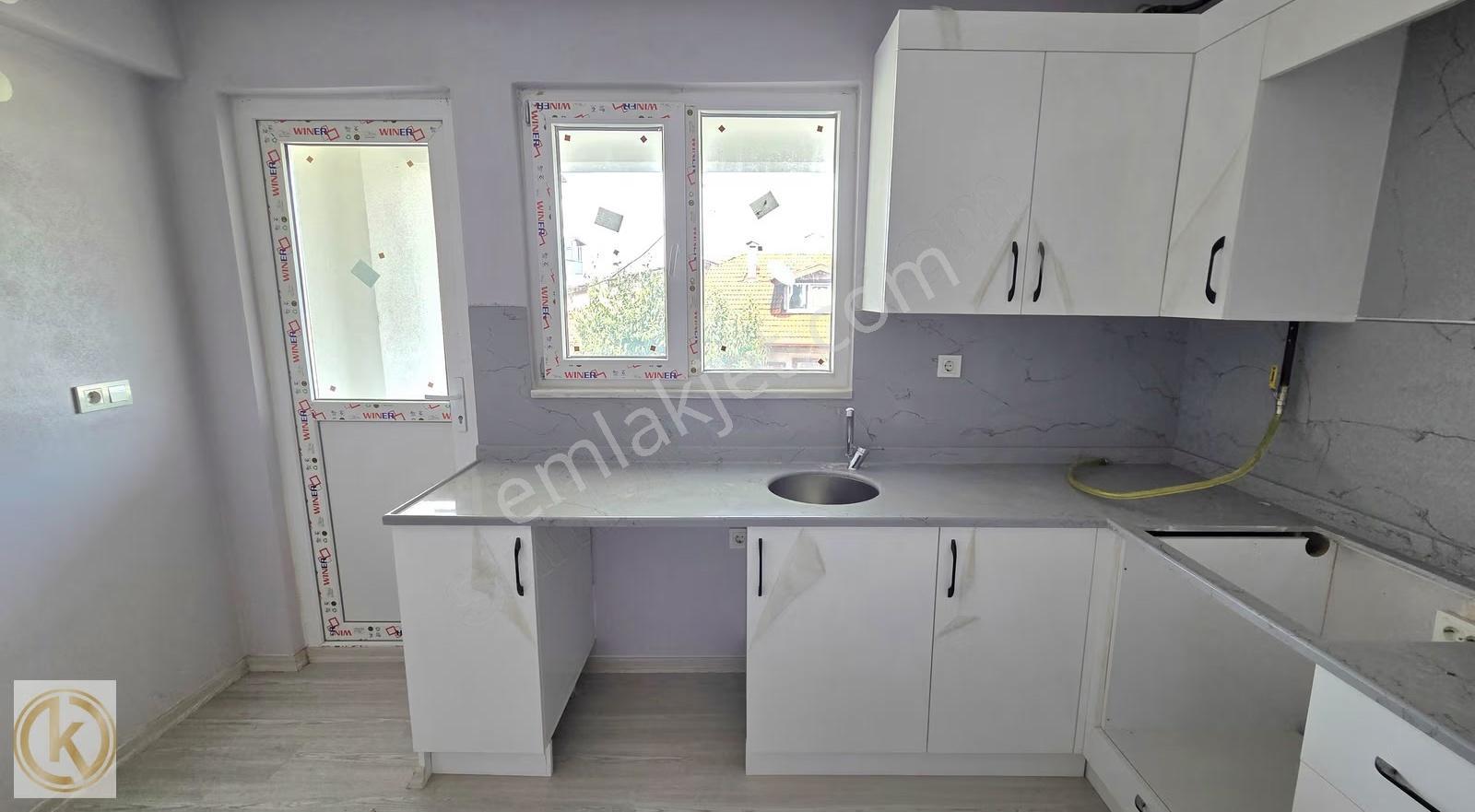 Kaymak Emlaktan Hızırtepede 3 Katlı Kilerli Komple Satılık Bina - Görsel 8