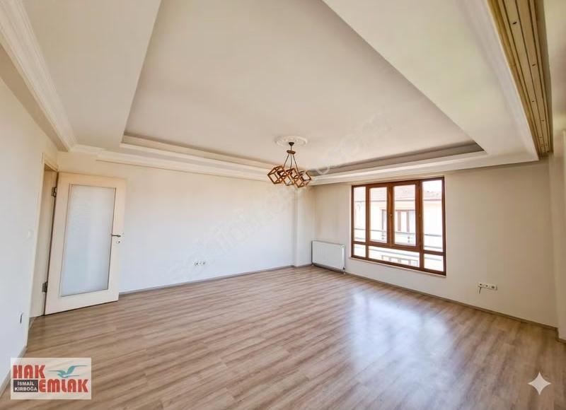 Hak Emlak'tan Körpeşler Mah.de Kiralık 5+1 Teraslı Dubleks Daire - Görsel 14
