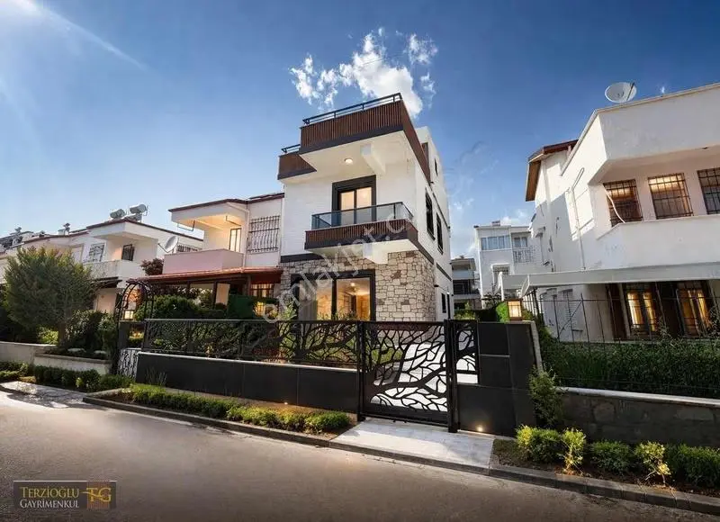Terzioğlu'ndan Denize 80 Metre 4+1 Deluxe Villa