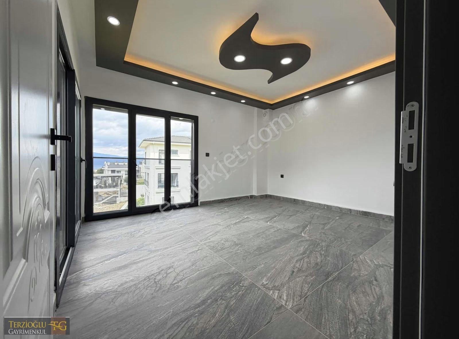 Terzioğlu'ndan Burhaniye İskelede Deniz Manzaralı Deluxe4+1villa - Görsel 11