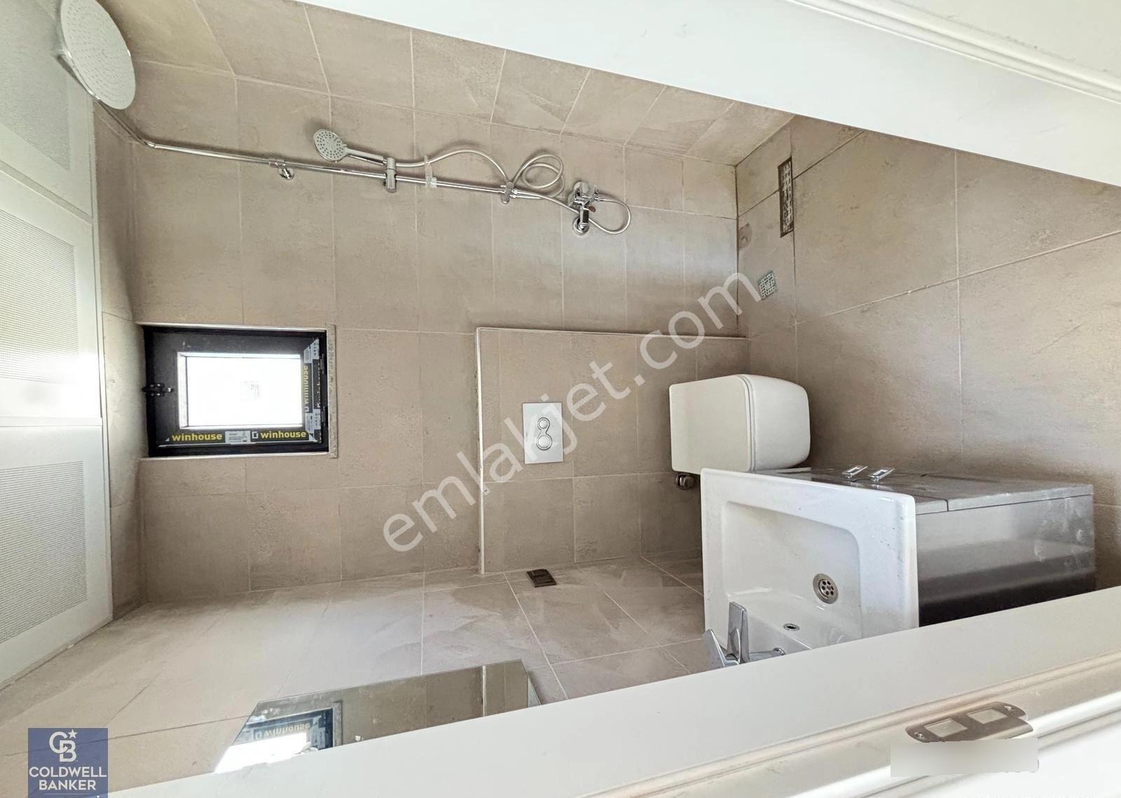 Başiskele Sahilde Harika Konumda Kiralık 3+1 Lüks Villa - Görsel 11