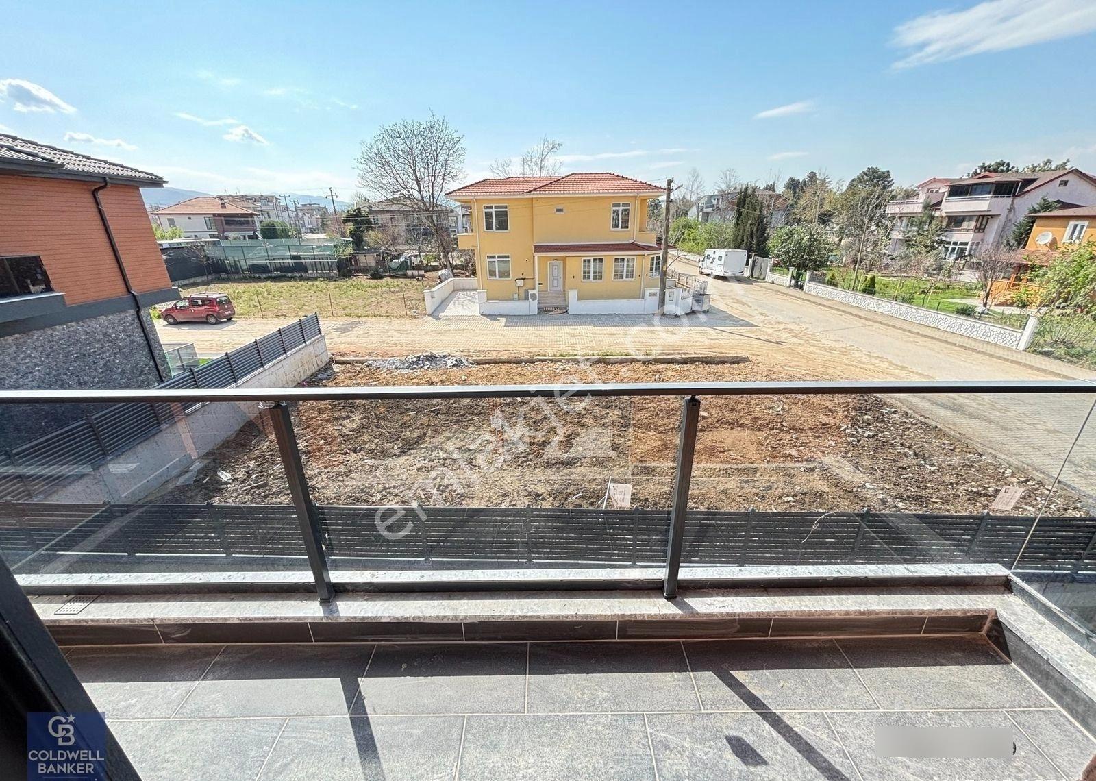 Başiskele Sahilde Harika Konumda Kiralık 3+1 Lüks Villa - Görsel 24