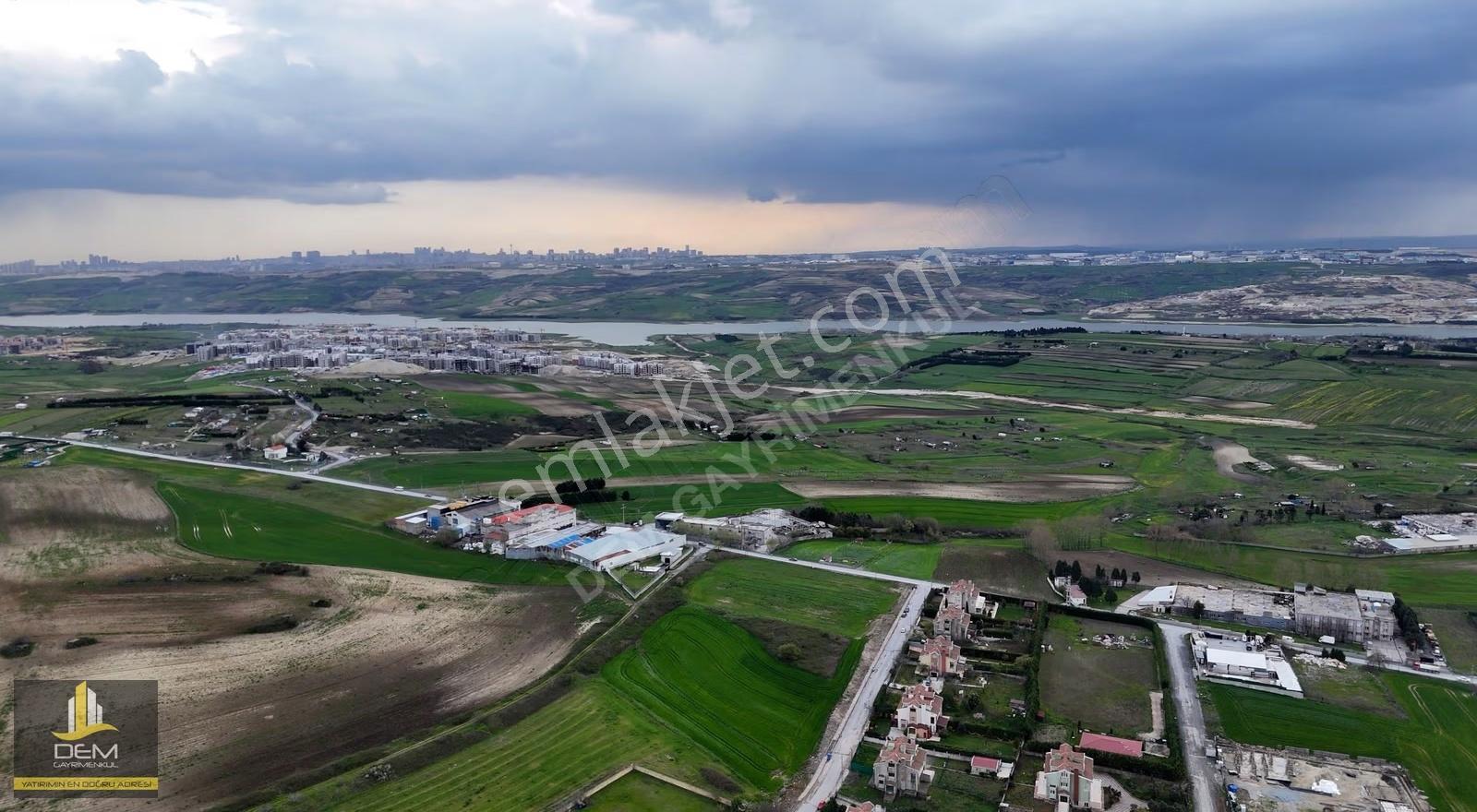 Arnavutköy Haraççı'da Cadde Cepheli 5440m² İmarlı Villa Arsası - Görsel 12