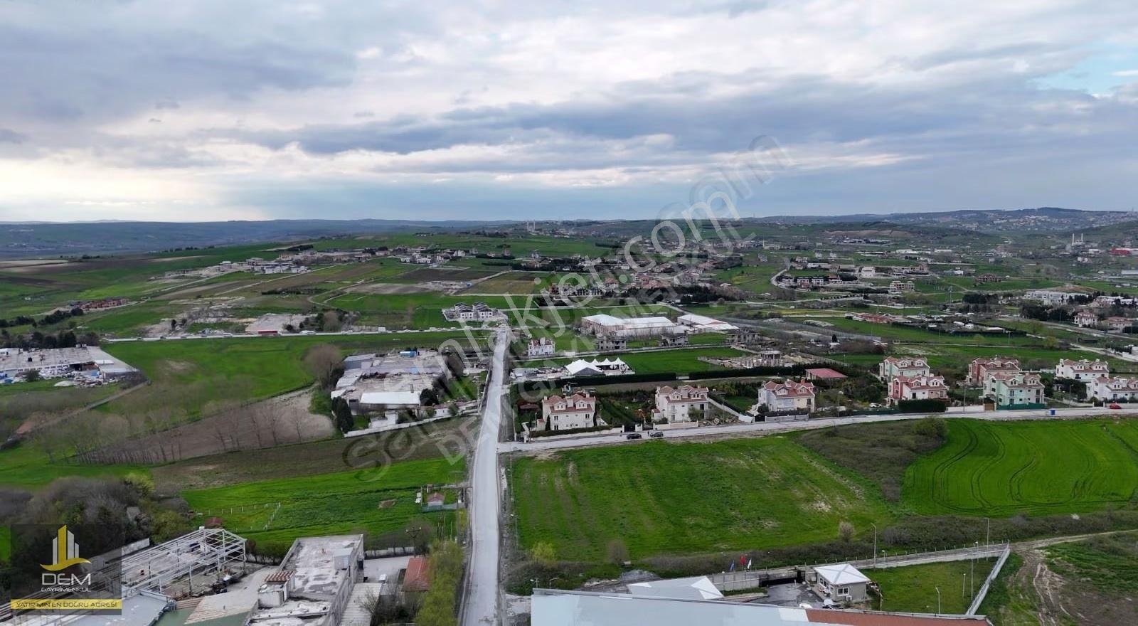 Arnavutköy Haraççı'da Cadde Cepheli 5440m² İmarlı Villa Arsası - Görsel 30