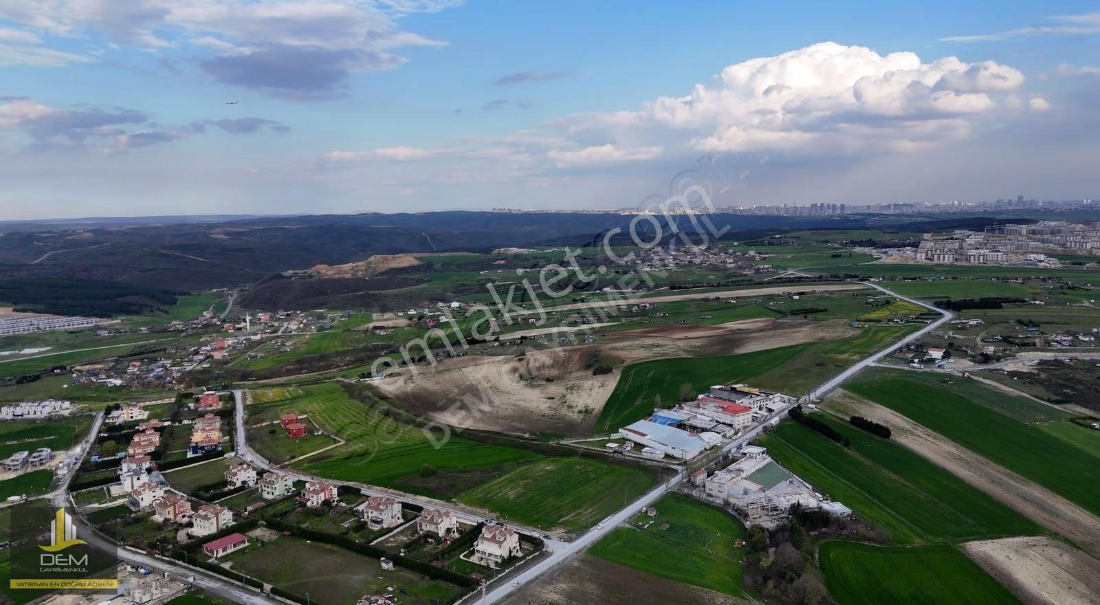 Arnavutköy Haraççı'da Cadde Cepheli 5440m² İmarlı Villa Arsası - Görsel 8