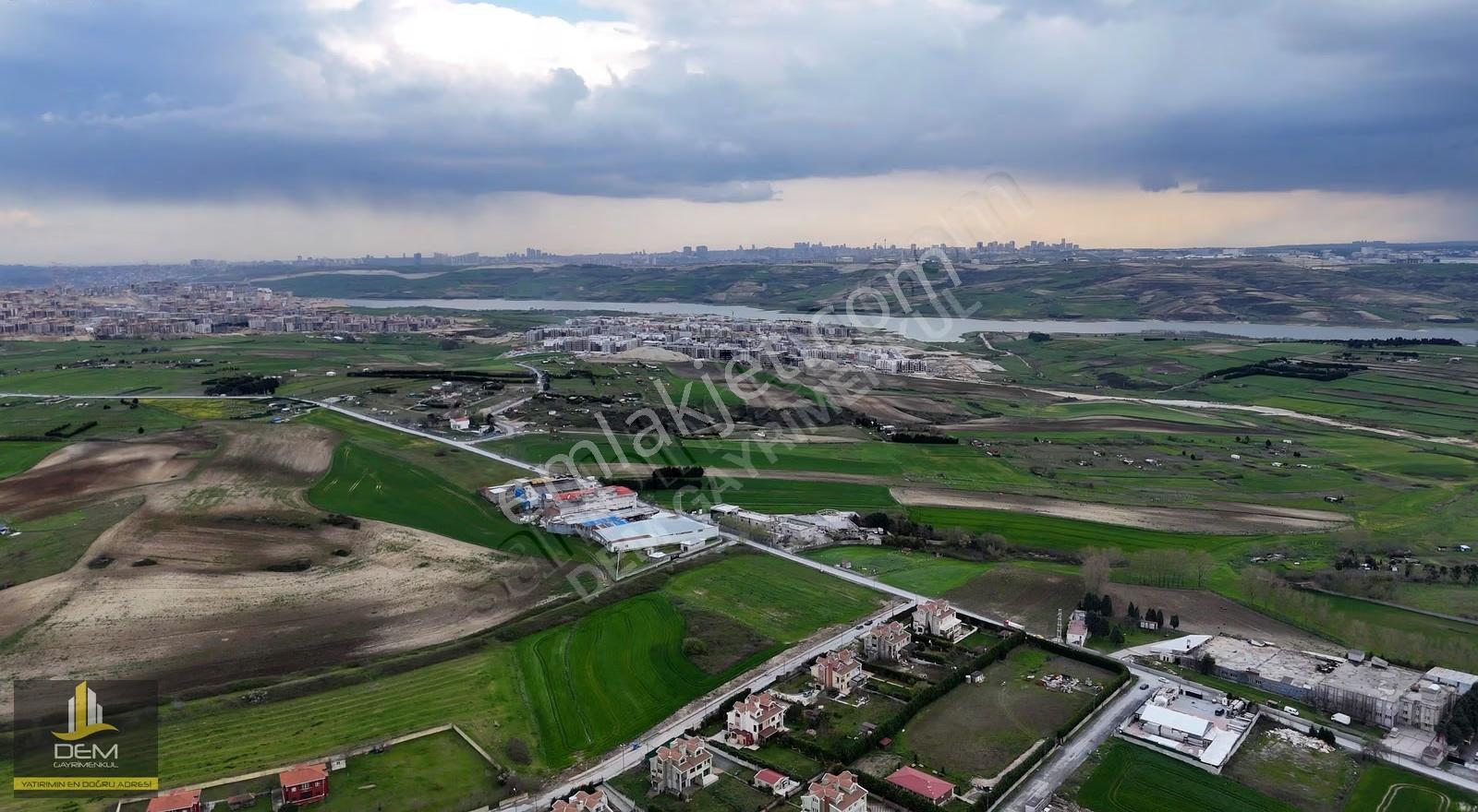 Arnavutköy Haraççı'da Cadde Cepheli 5440m² İmarlı Villa Arsası - Görsel 33