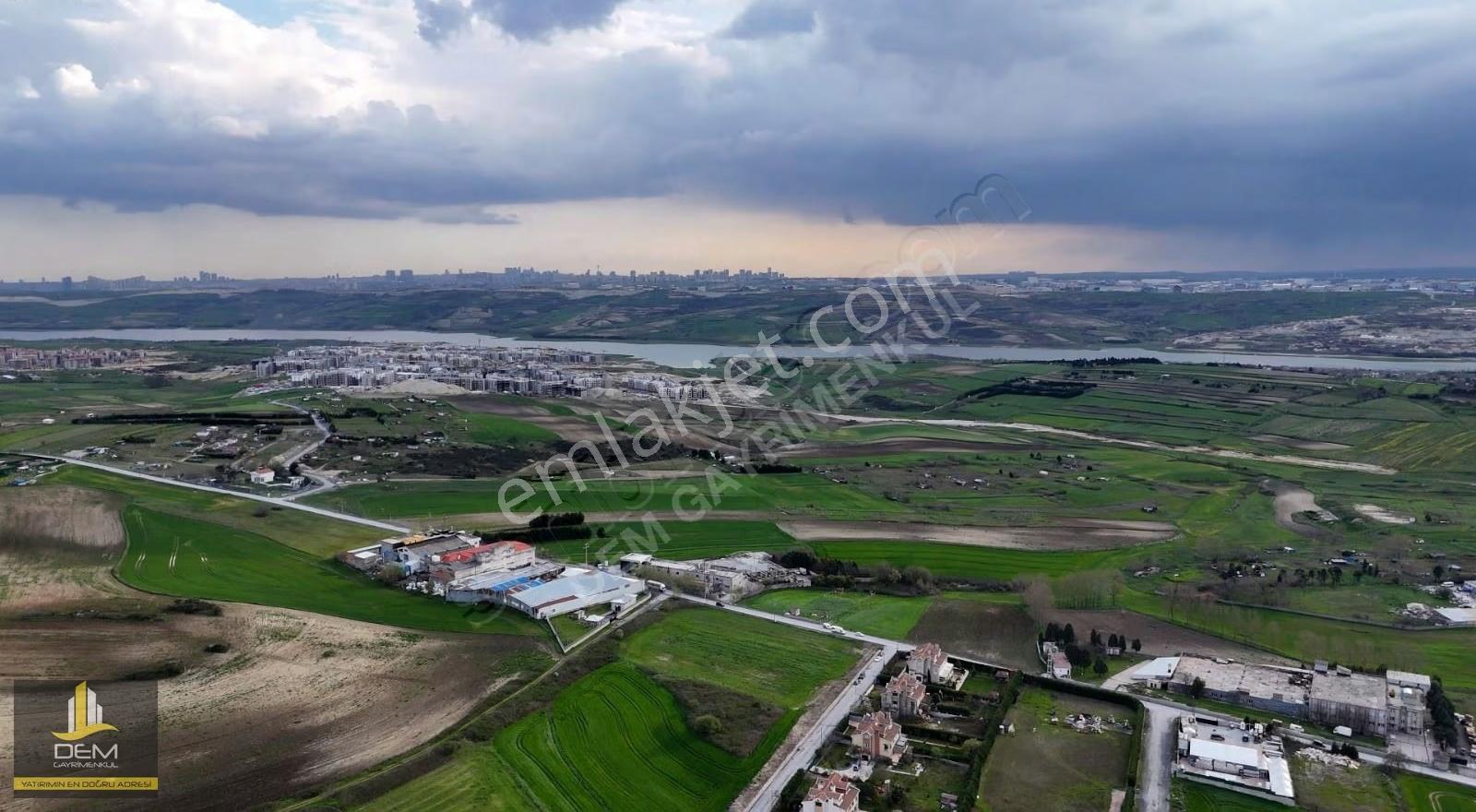Arnavutköy Haraççı'da Cadde Cepheli 5440m² İmarlı Villa Arsası - Görsel 25