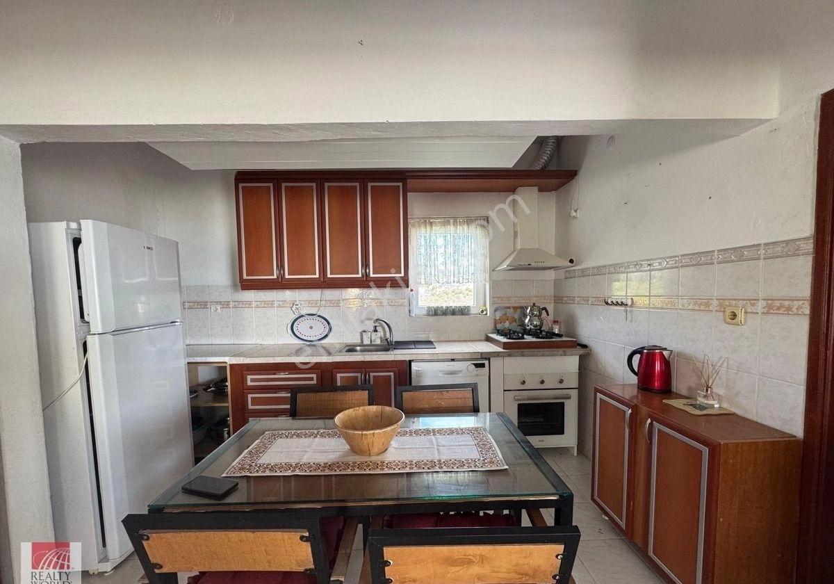 Ortakent Yahşi’de Deniz Manzaralı Ful Eşyalı Dönemsel Kiralık 2+1 Daire - Görsel 27