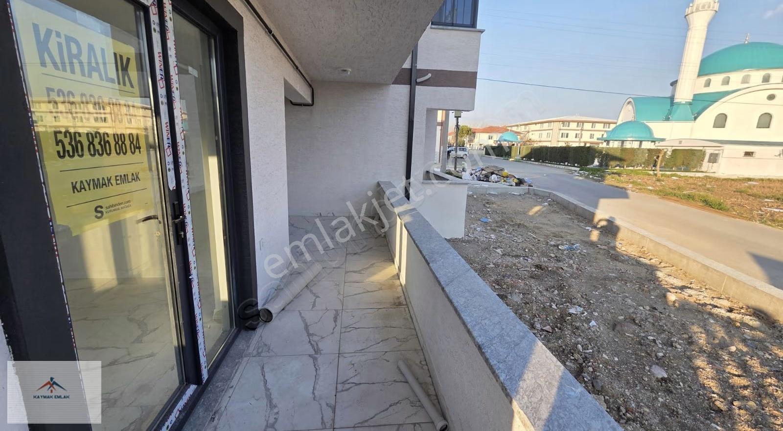 Kaymak Emlaktan Merkezi Konumda Yüksek Giriş Sıfır Kiralık Daire - Görsel 27