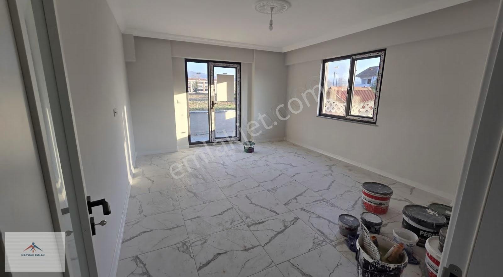 Kaymak Emlaktan Merkezi Konumda Yüksek Giriş Sıfır Kiralık Daire - Görsel 31