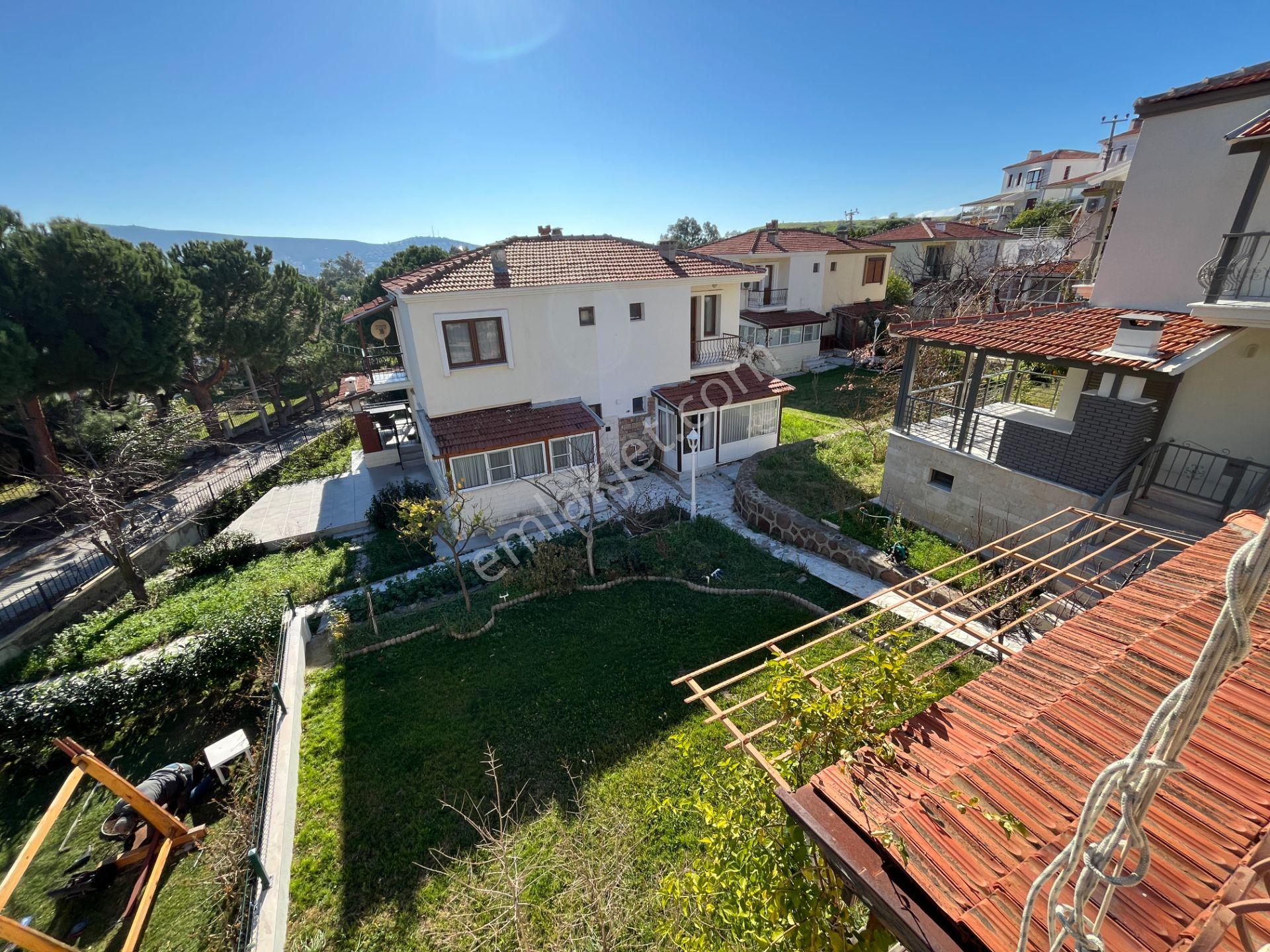 Eski Foça'da Havuzlu Sitede Denize Yakın Kiralık Villa - Görsel 7