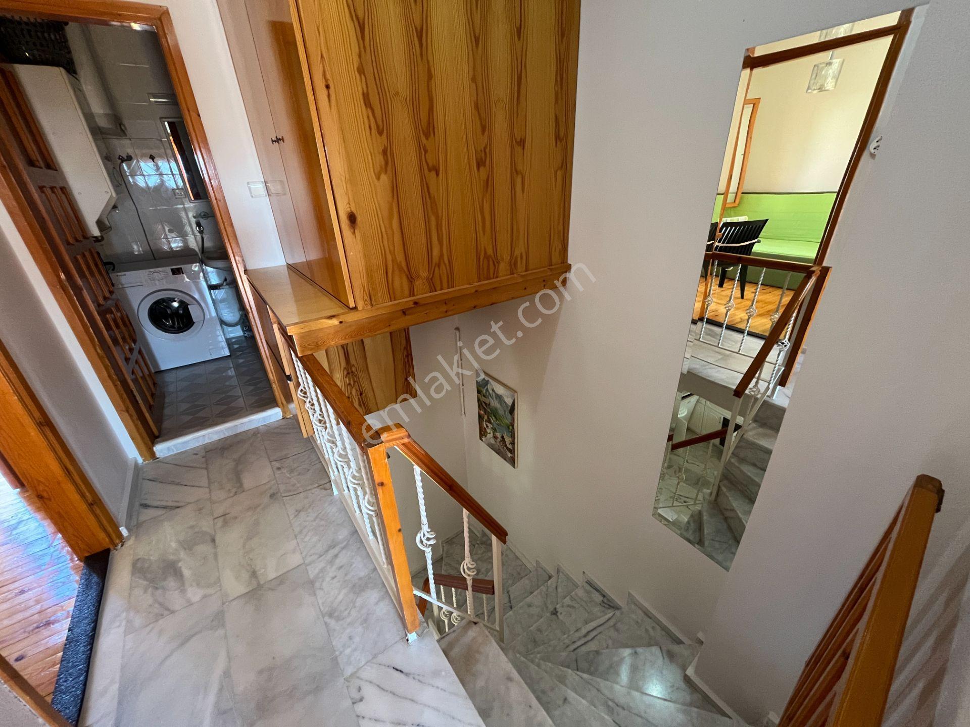 Eski Foça'da Havuzlu Sitede Denize Yakın Kiralık Villa - Görsel 12
