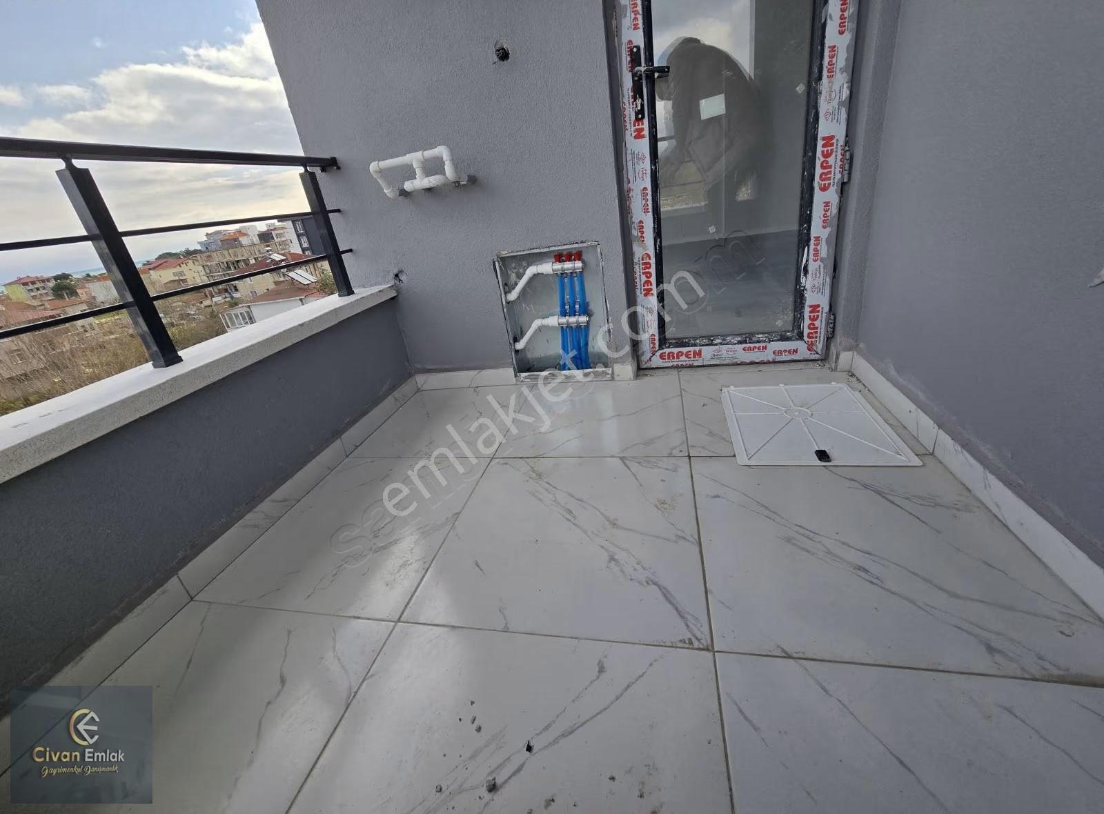 Lüx Tatil Havasında 1+1 Daire - Görsel 10