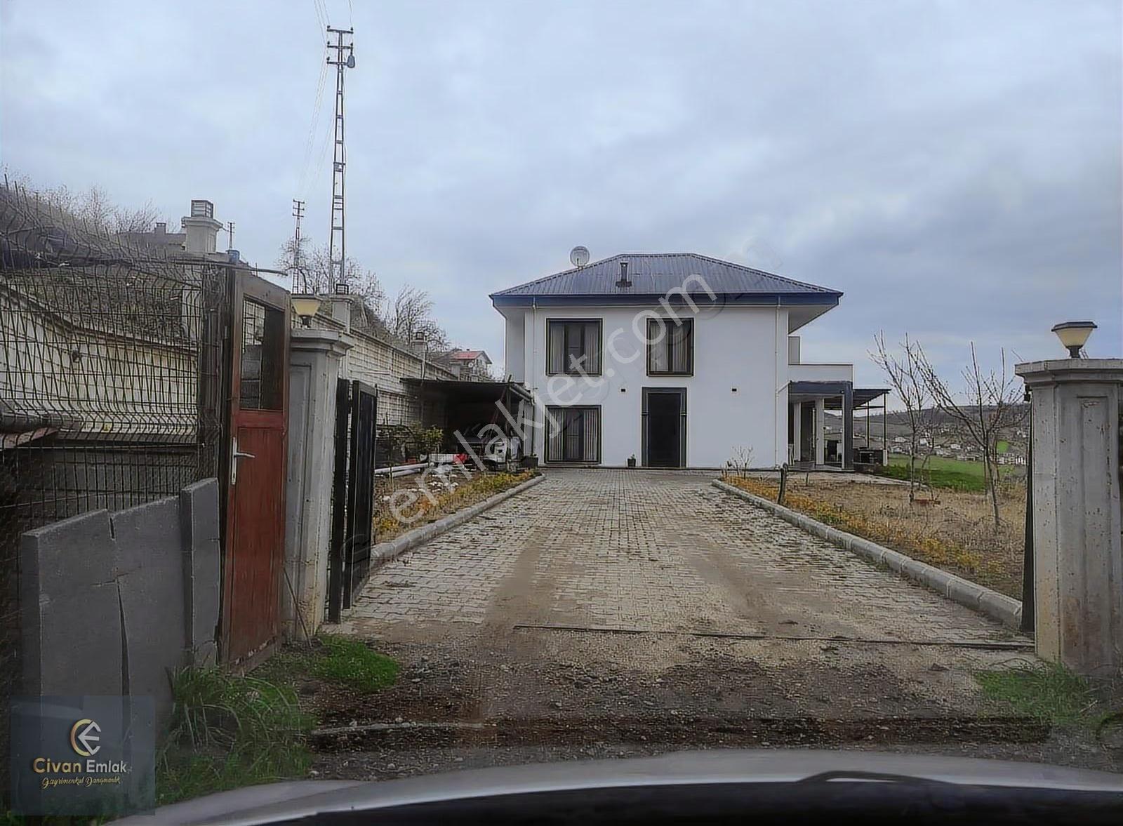 Civan'dan Kurugökçe'de 3 Yıllık, Deniz Ve Göl Manzaralı Villa - Görsel 29