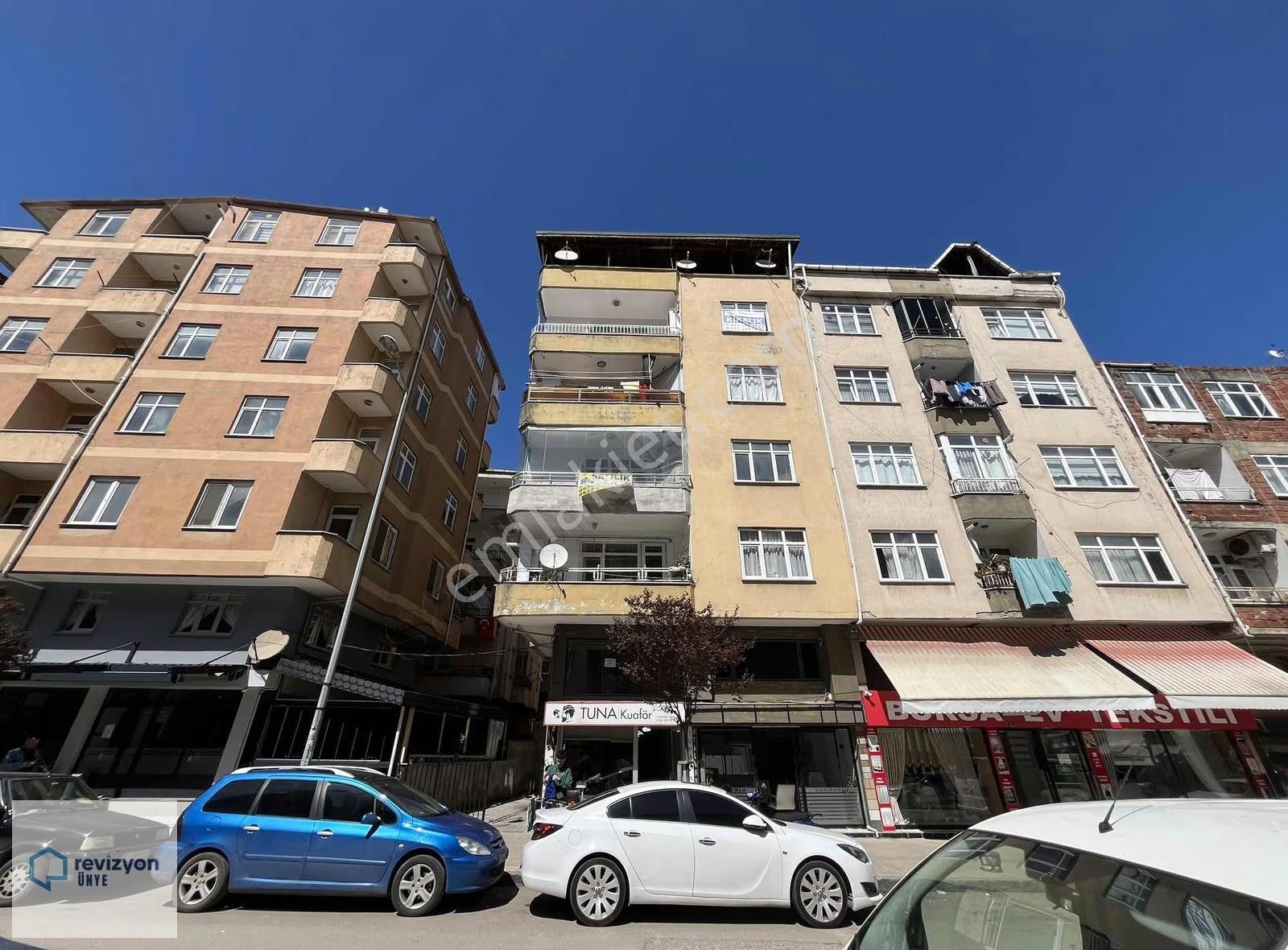 Revizyon'dan 15 Temmuz Meydanı Karşısı Kiralık Daire!