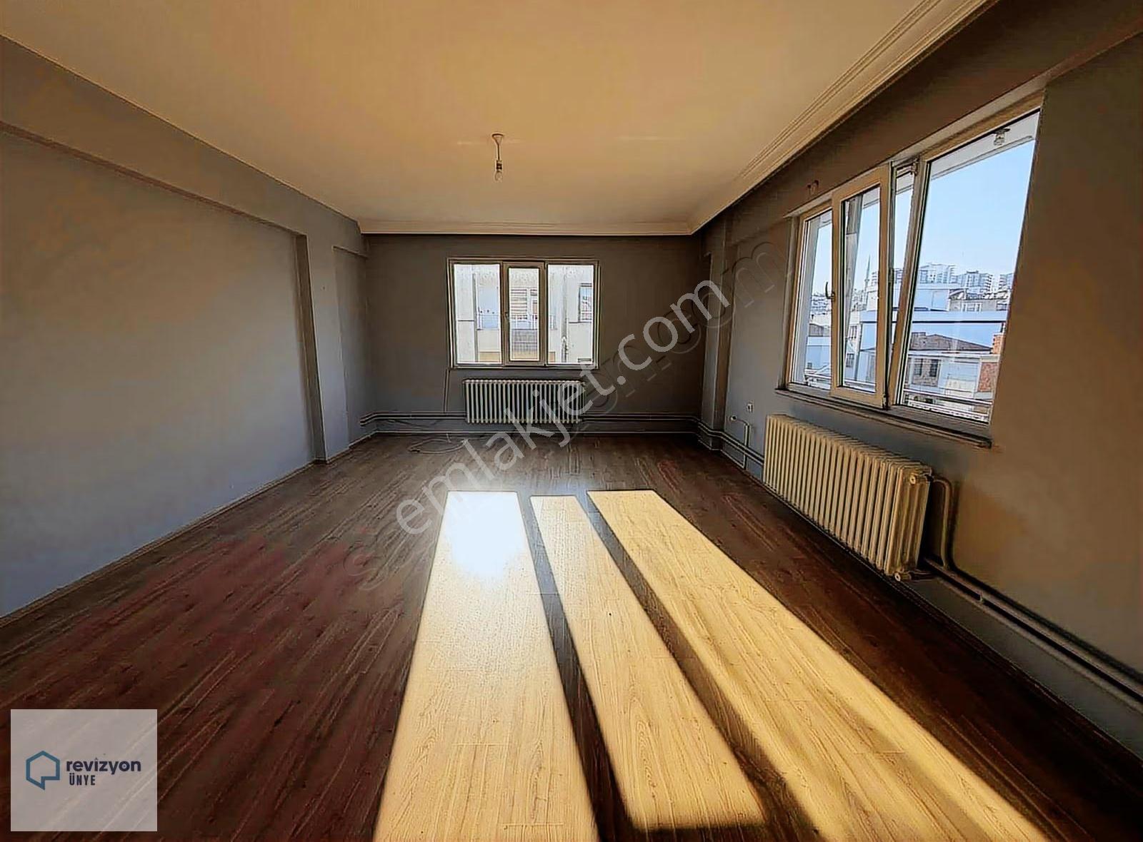 Revizyon'dan Ünye'nin Simgesi Dörtyol'da Boran Apt 155m2 Daire!! - Görsel 17