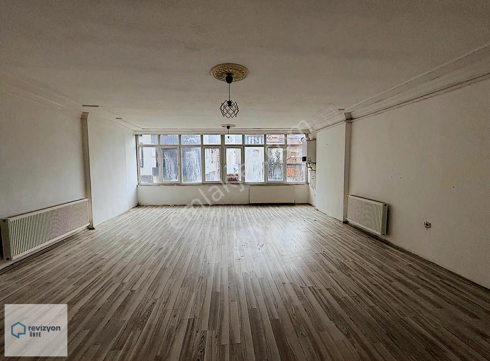 Revizyon'dan ''cadde Üstünde'' Kiralık Daire Fırsatı - Görsel 4